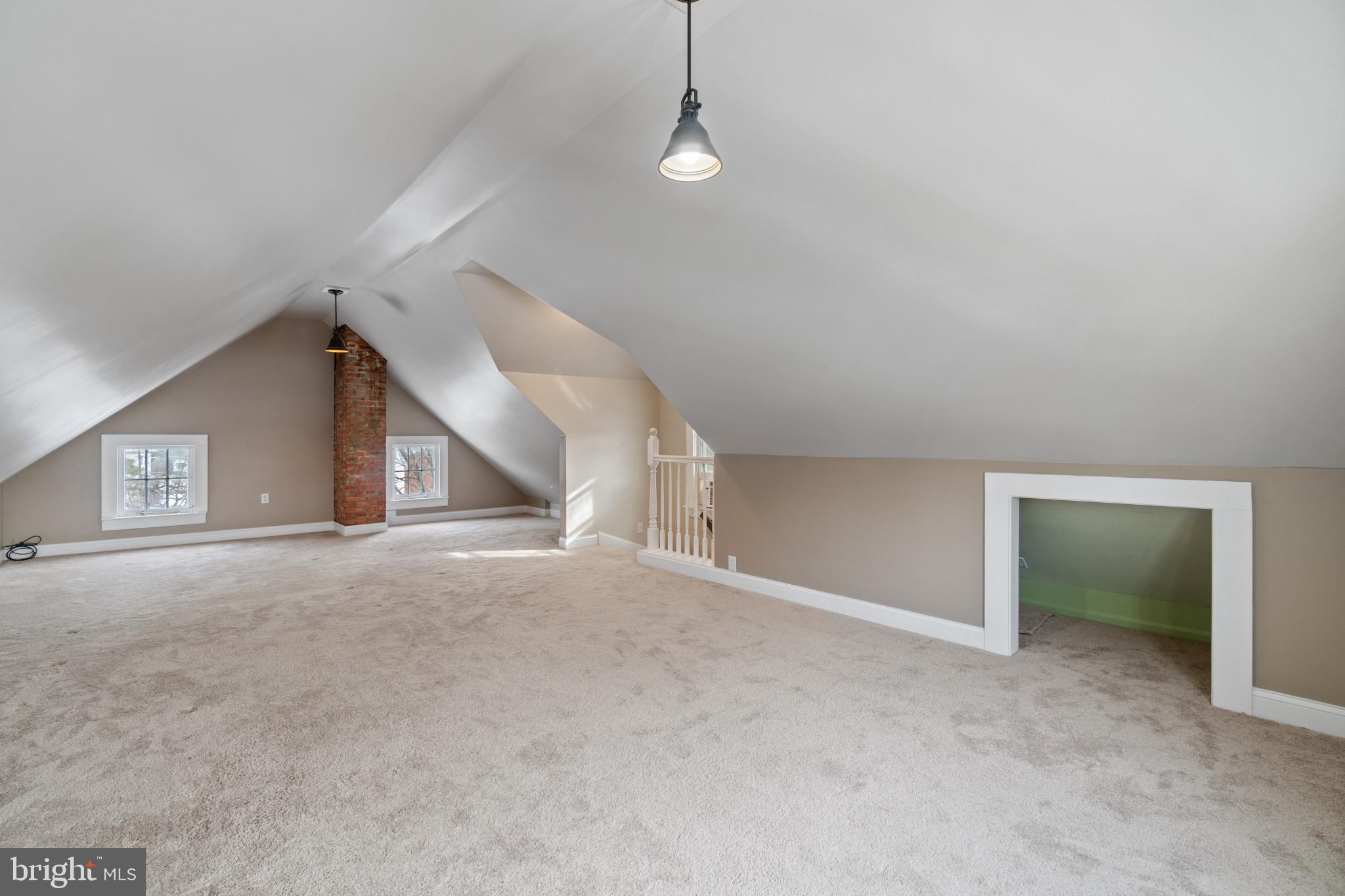 KENWOOD PARK - Residential