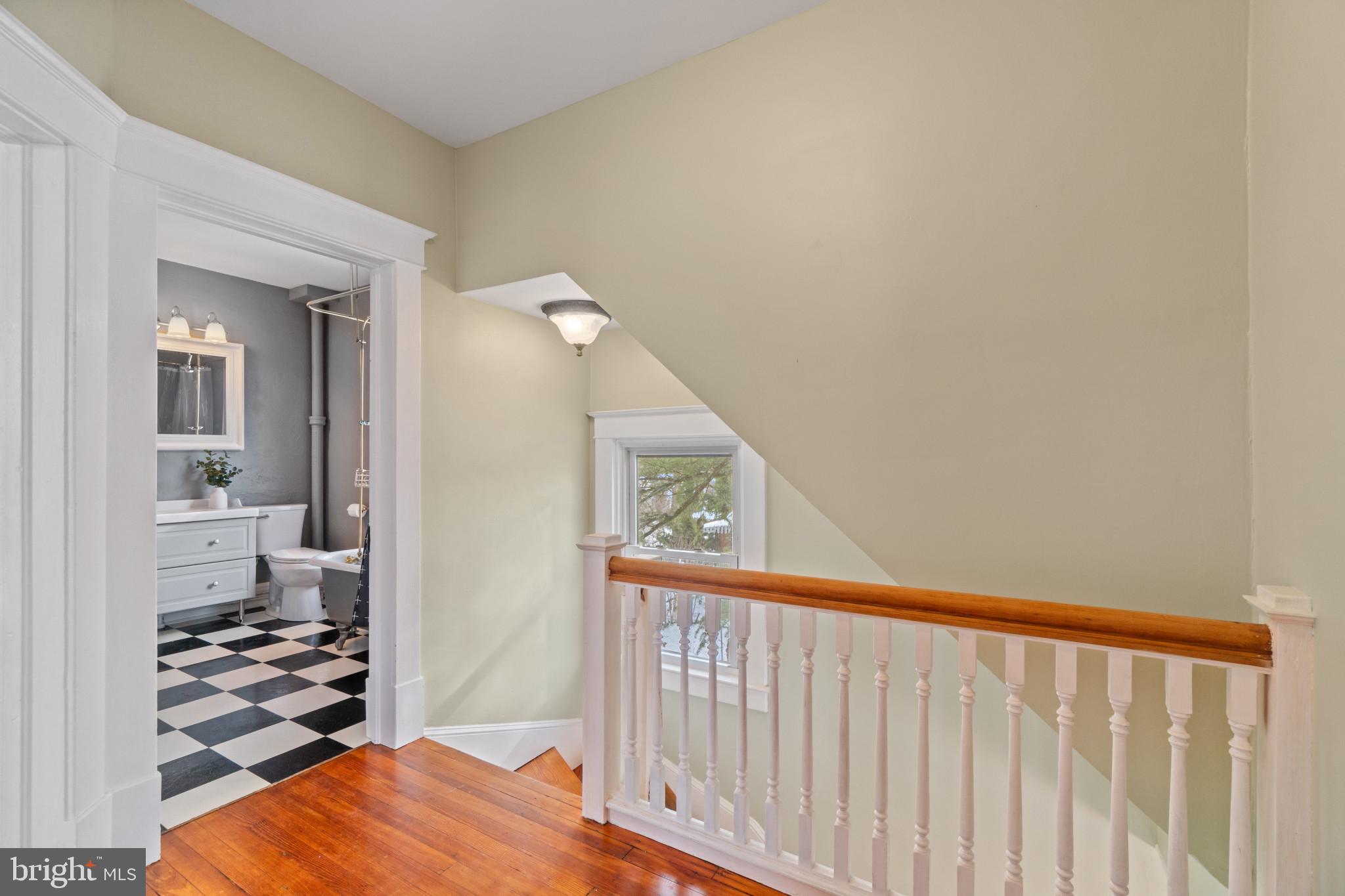 KENWOOD PARK - Residential