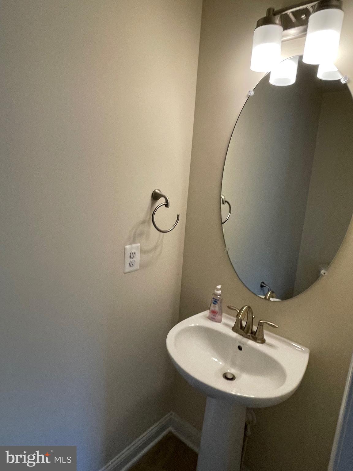 SPRING CREEK - Residential Lease