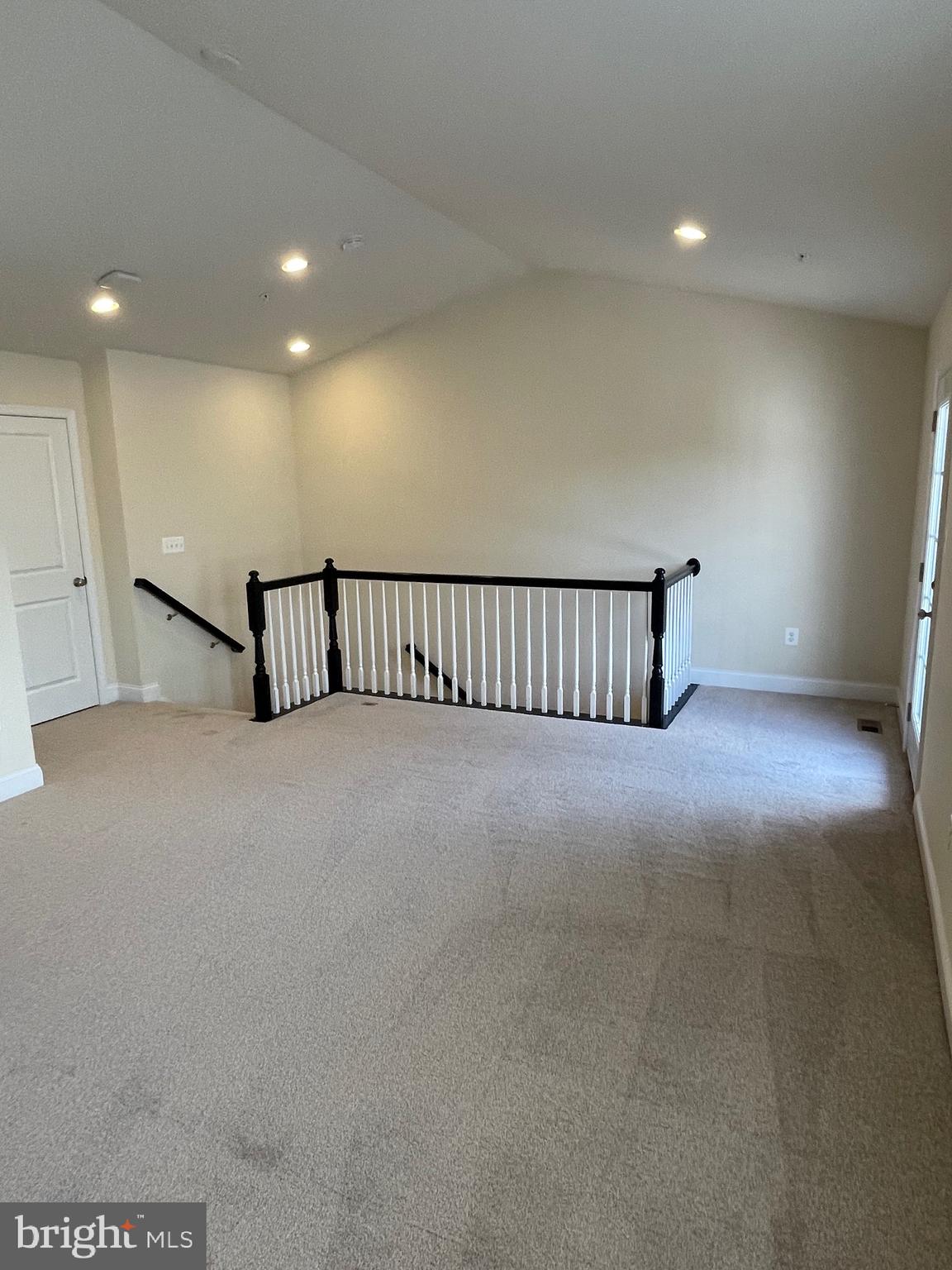 SPRING CREEK - Residential Lease