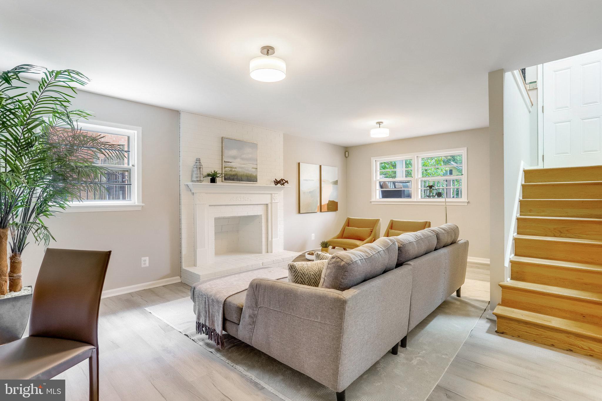 BARCROFT - Residential