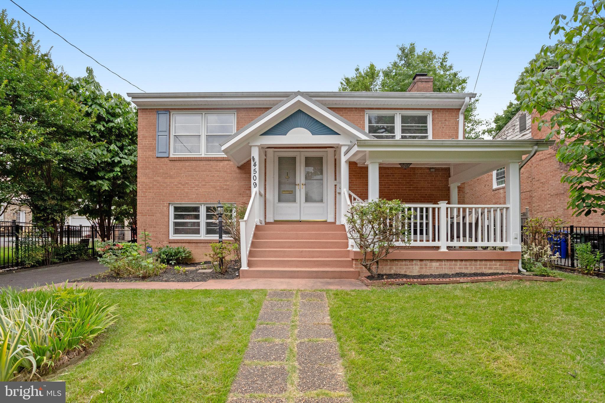 BARCROFT - Residential