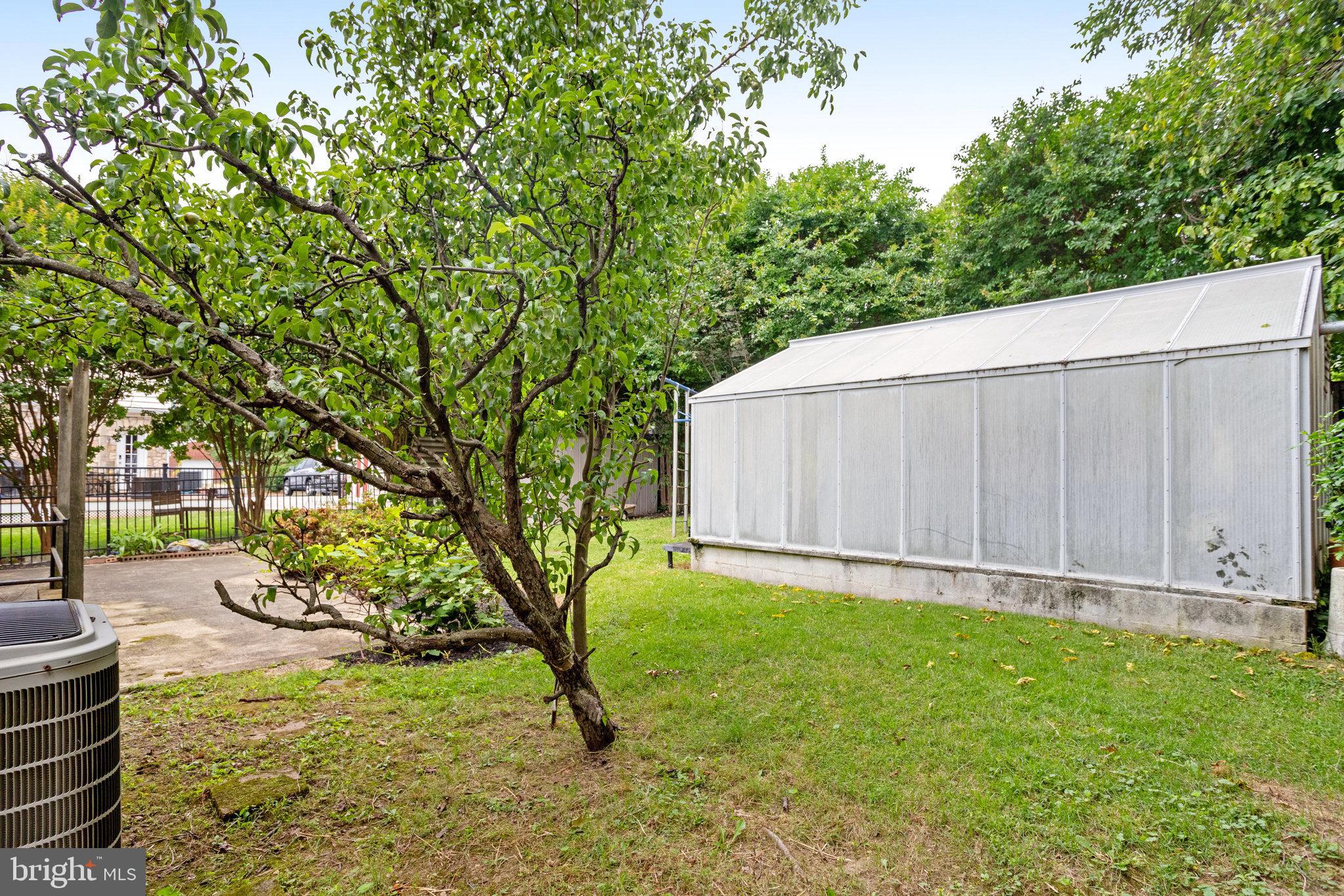 BARCROFT - Residential