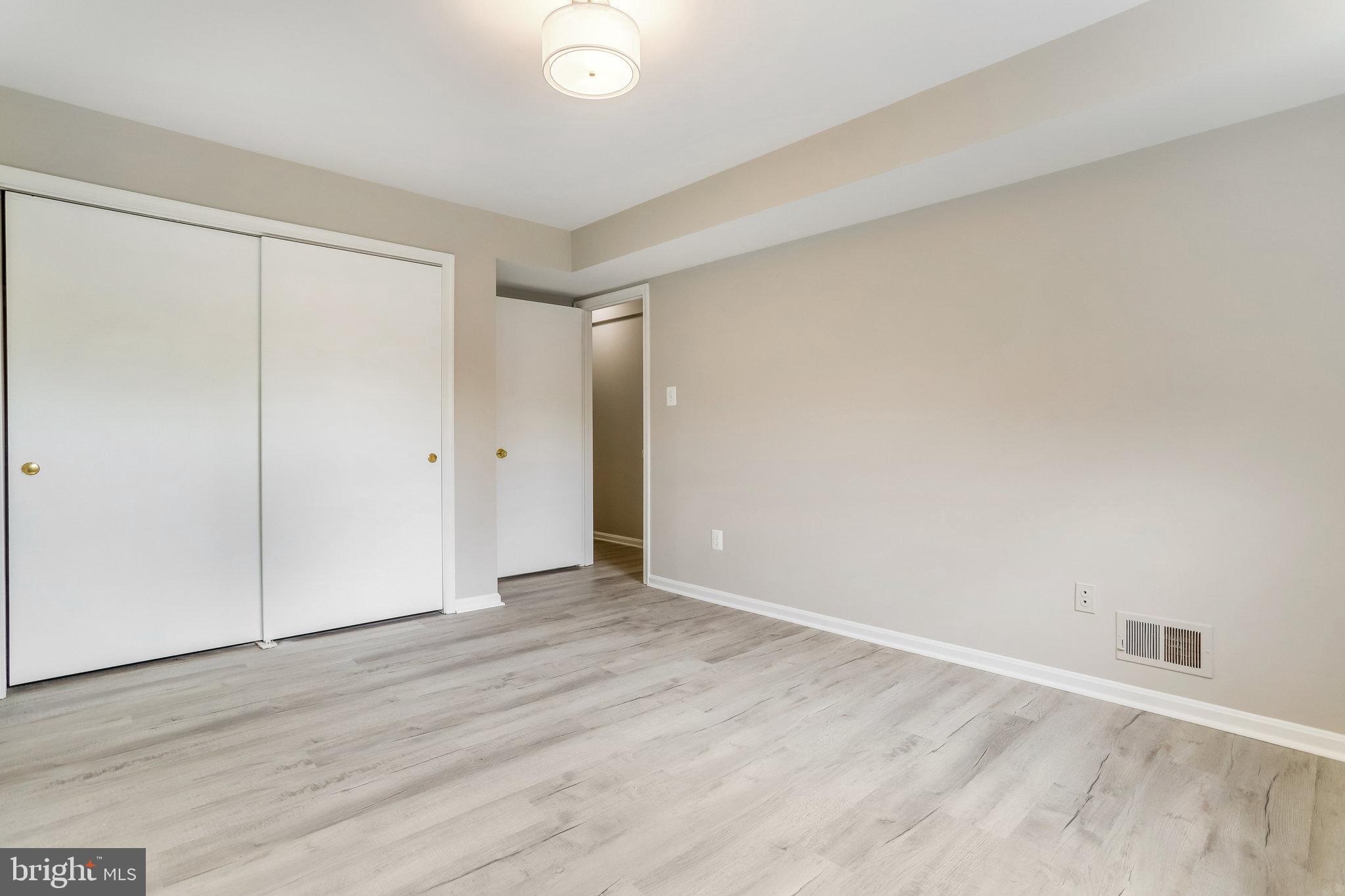 BARCROFT - Residential