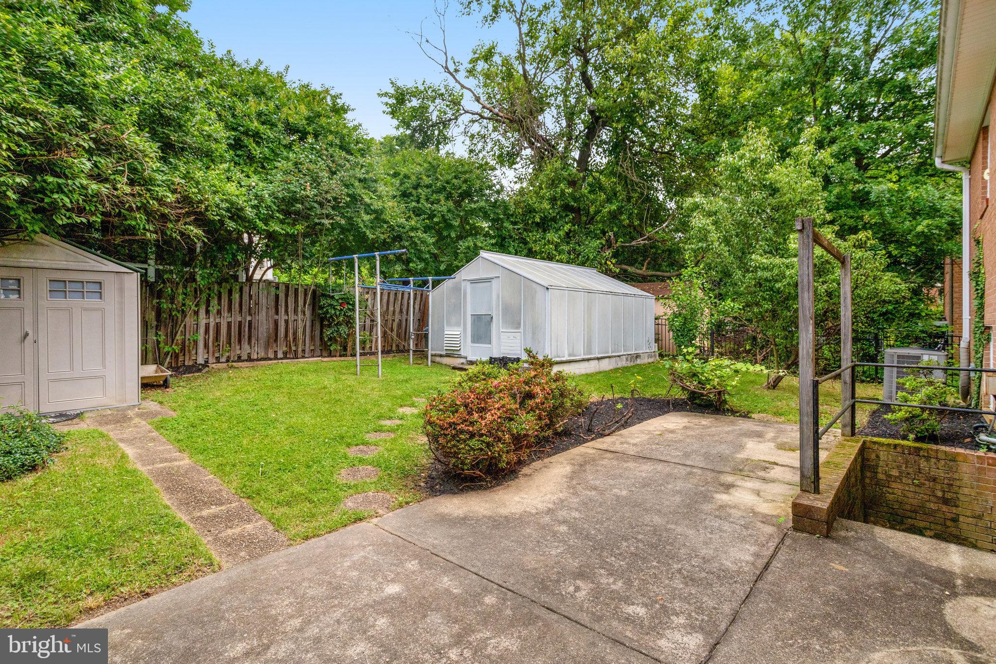 BARCROFT - Residential