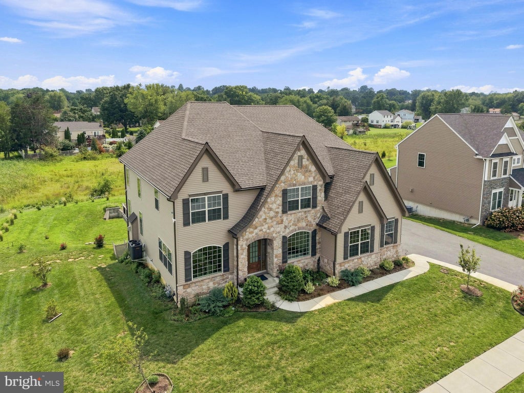 Photo of 454 E Delp Road, LANCASTER, PA 17601 (MLS # PALA2089898)