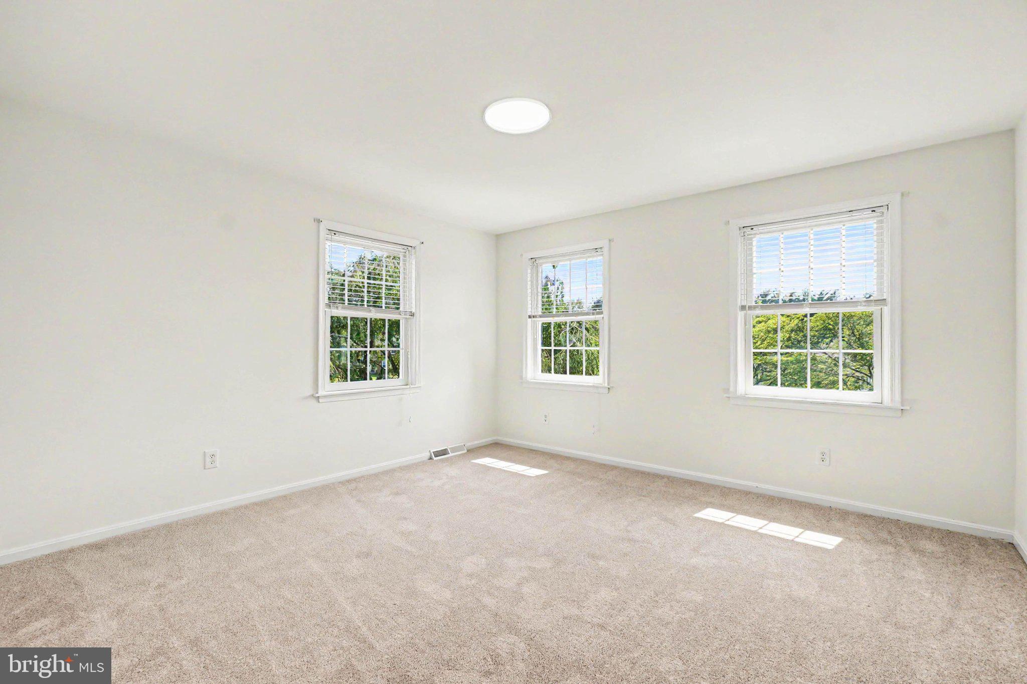 ADVOCATE HILL FARMS - Residential