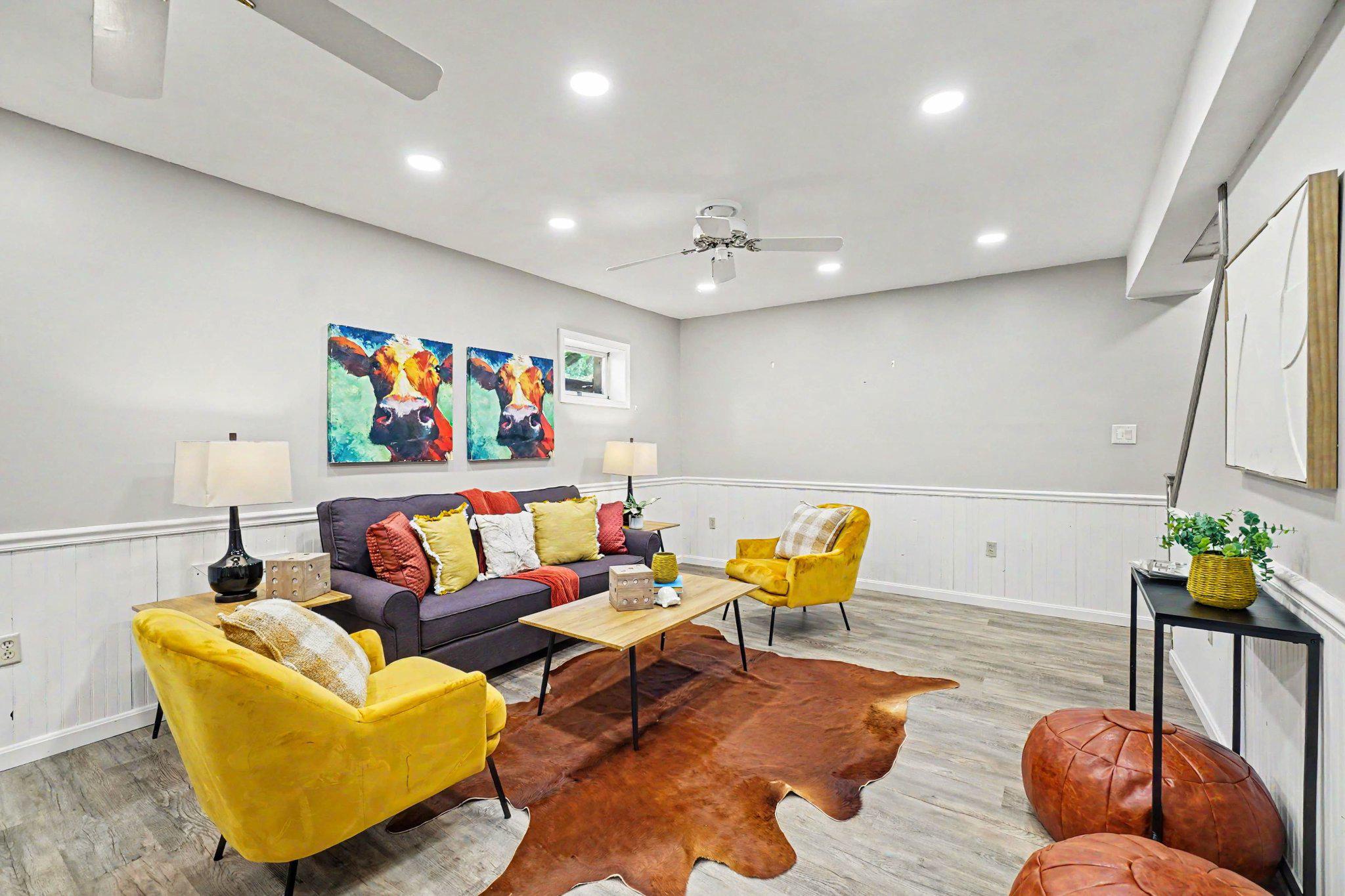 ADVOCATE HILL FARMS - Residential