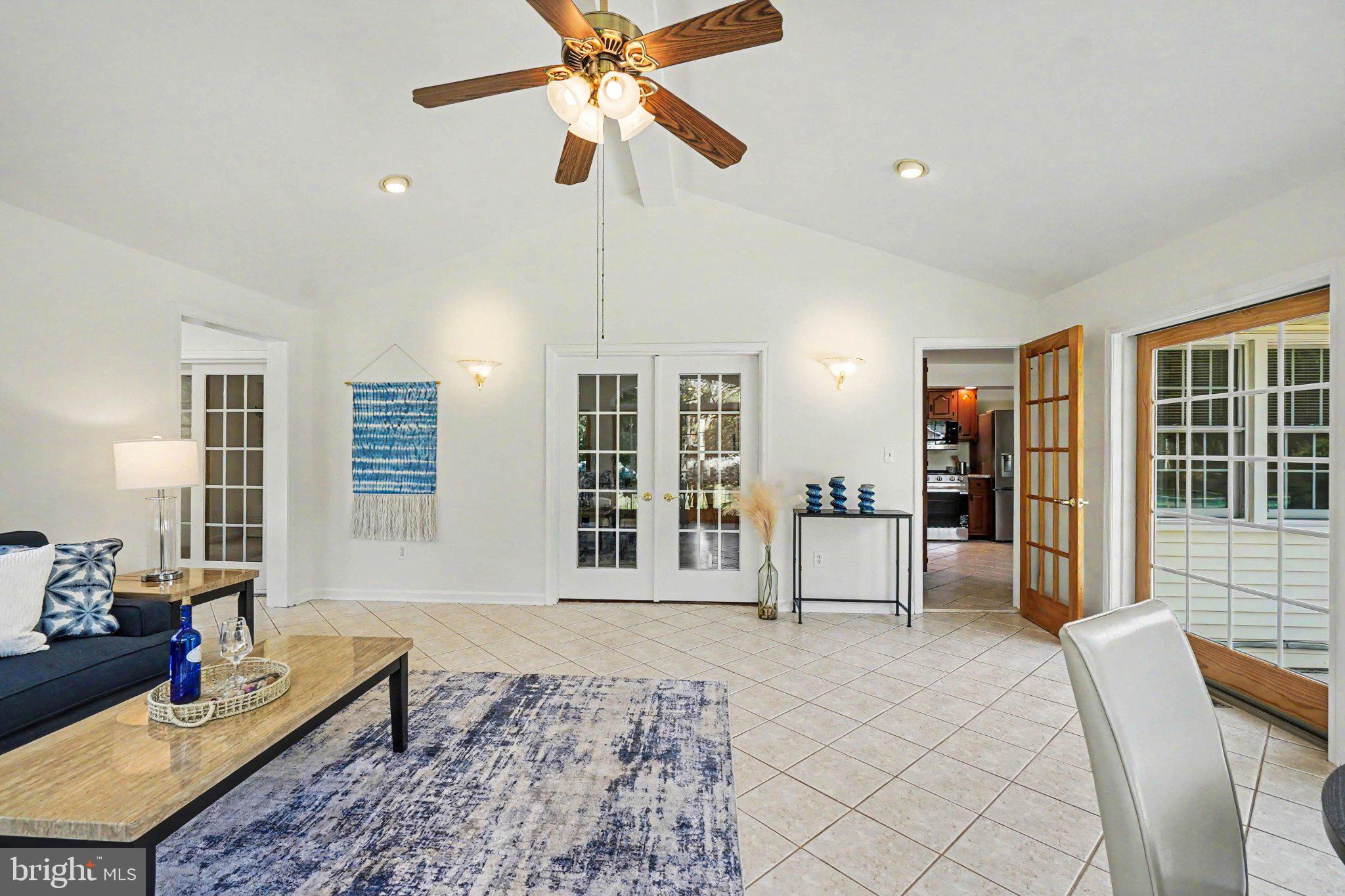 ADVOCATE HILL FARMS - Residential