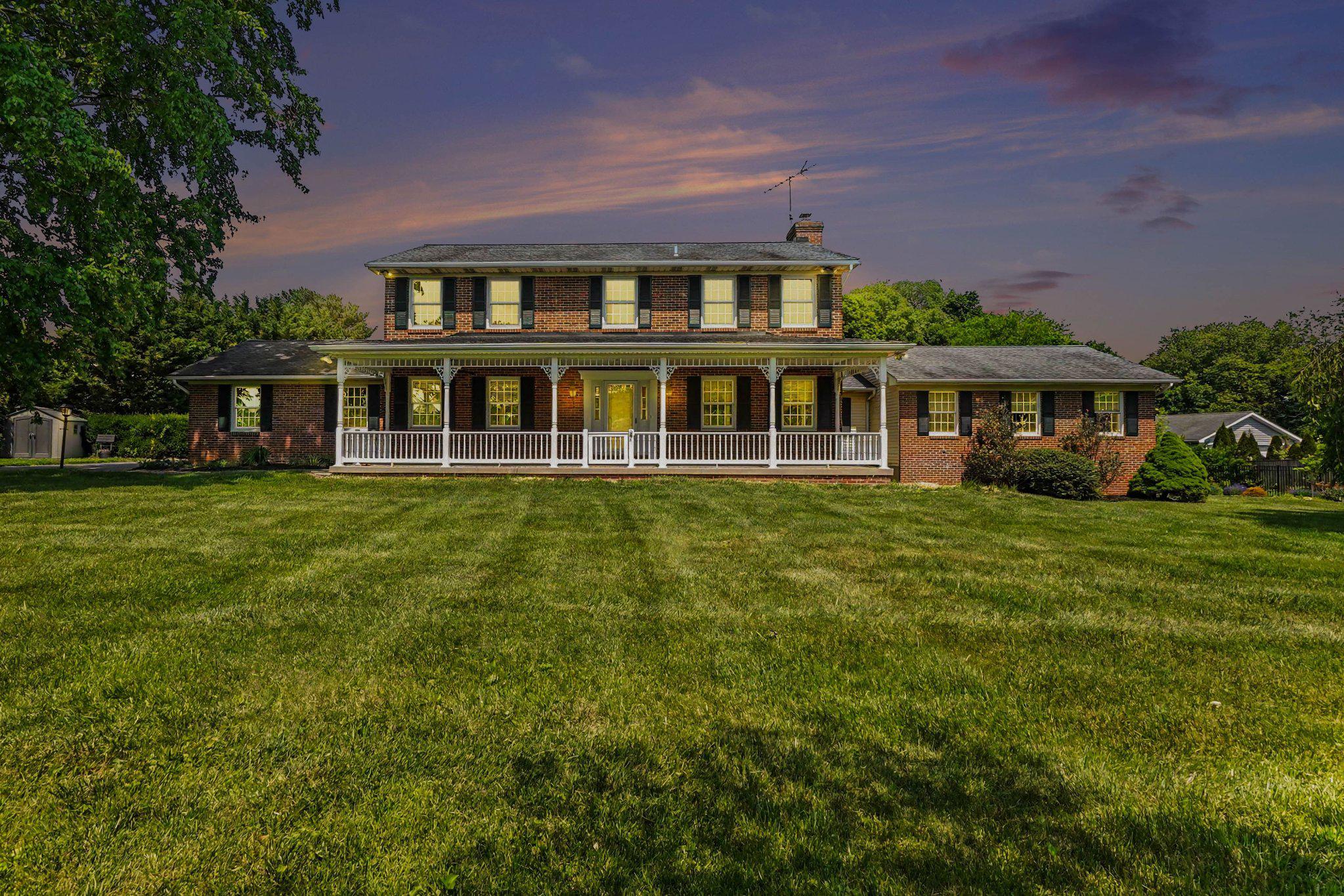 ADVOCATE HILL FARMS - Residential