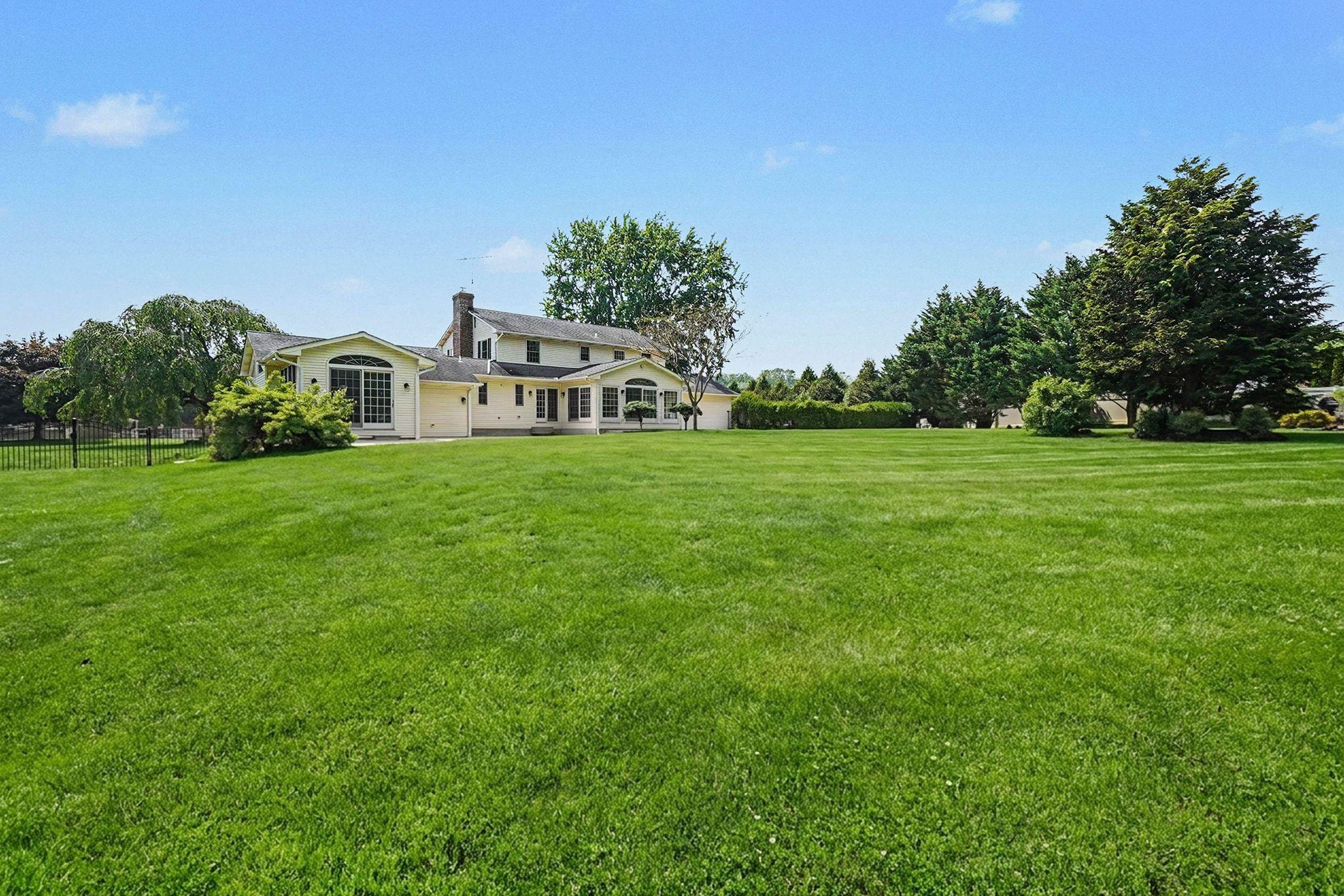 ADVOCATE HILL FARMS - Residential