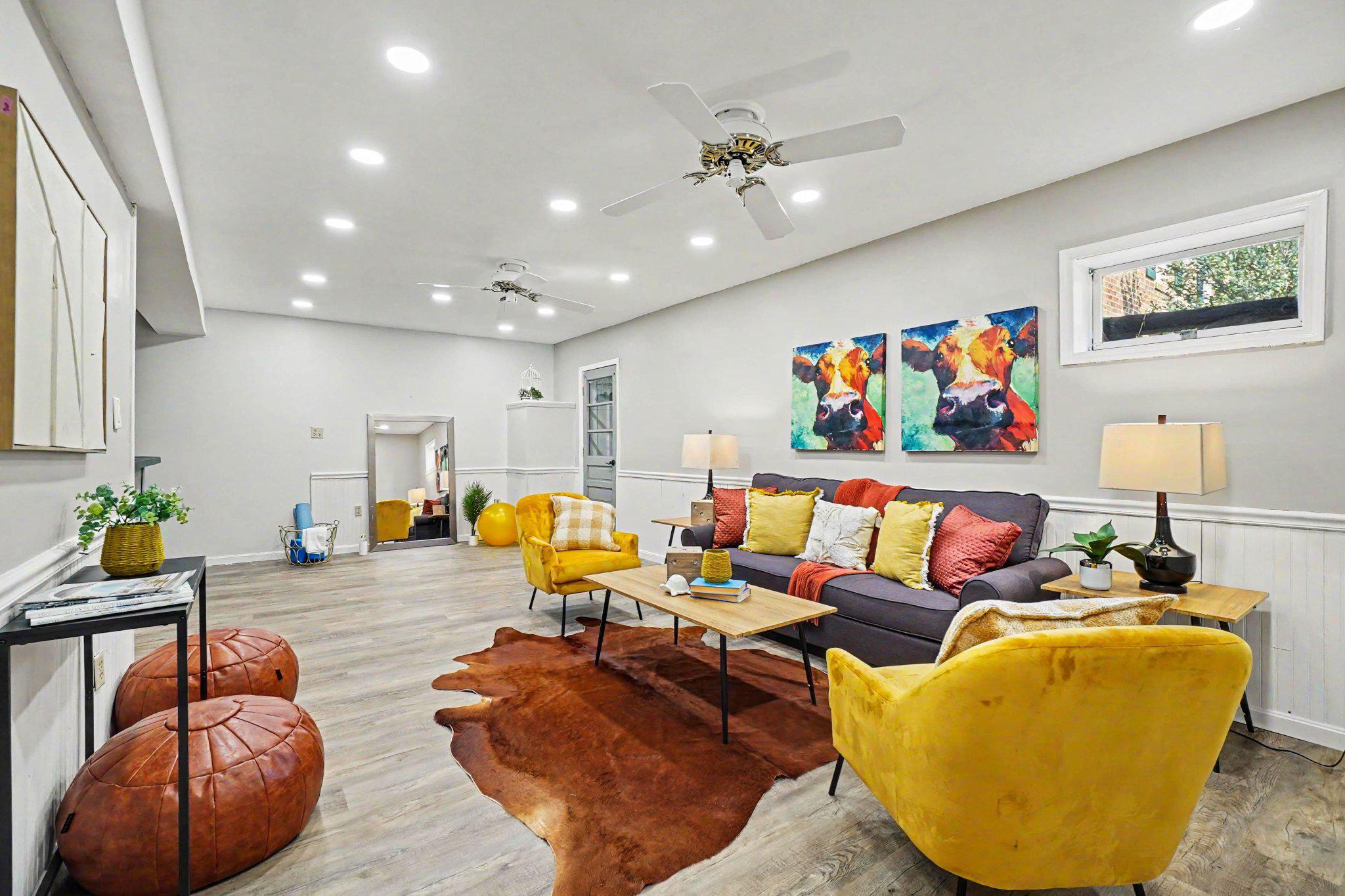 ADVOCATE HILL FARMS - Residential