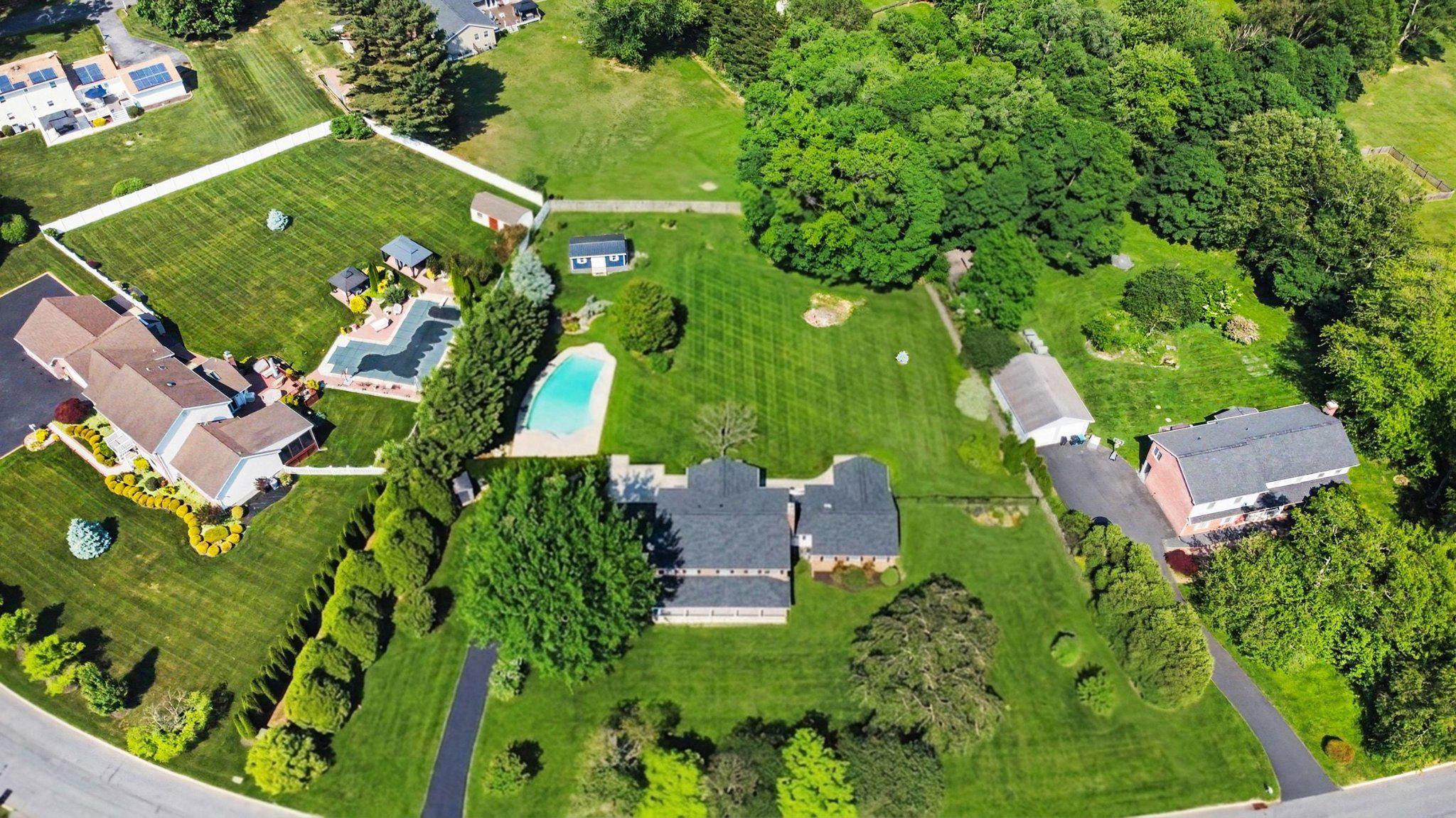ADVOCATE HILL FARMS - Residential
