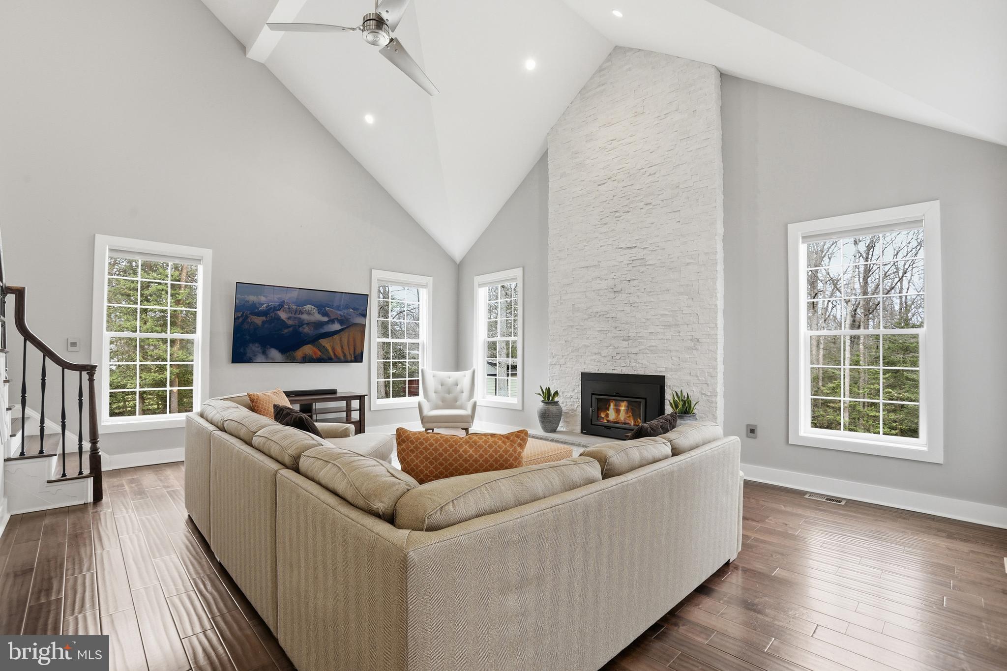 TIMBERLINE ESTATES - Residential