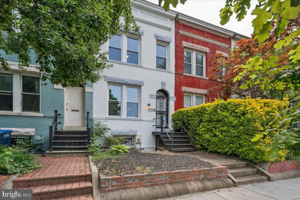 728 13TH STREET SE