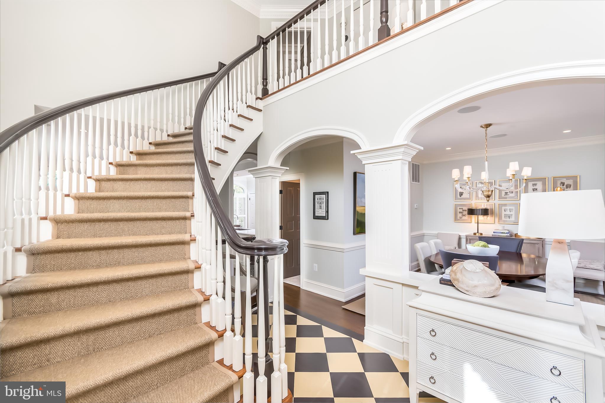 HAMPTONS OF MCLEAN - Residential