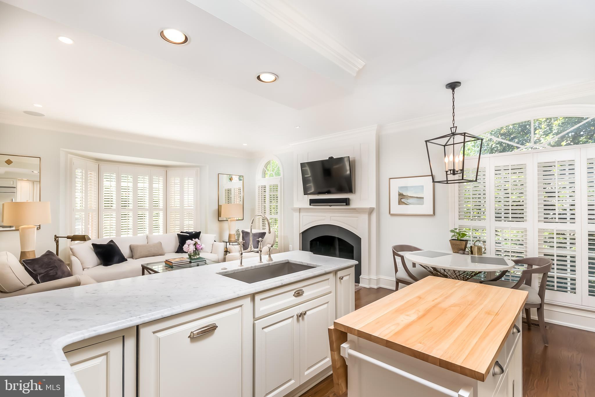 HAMPTONS OF MCLEAN - Residential