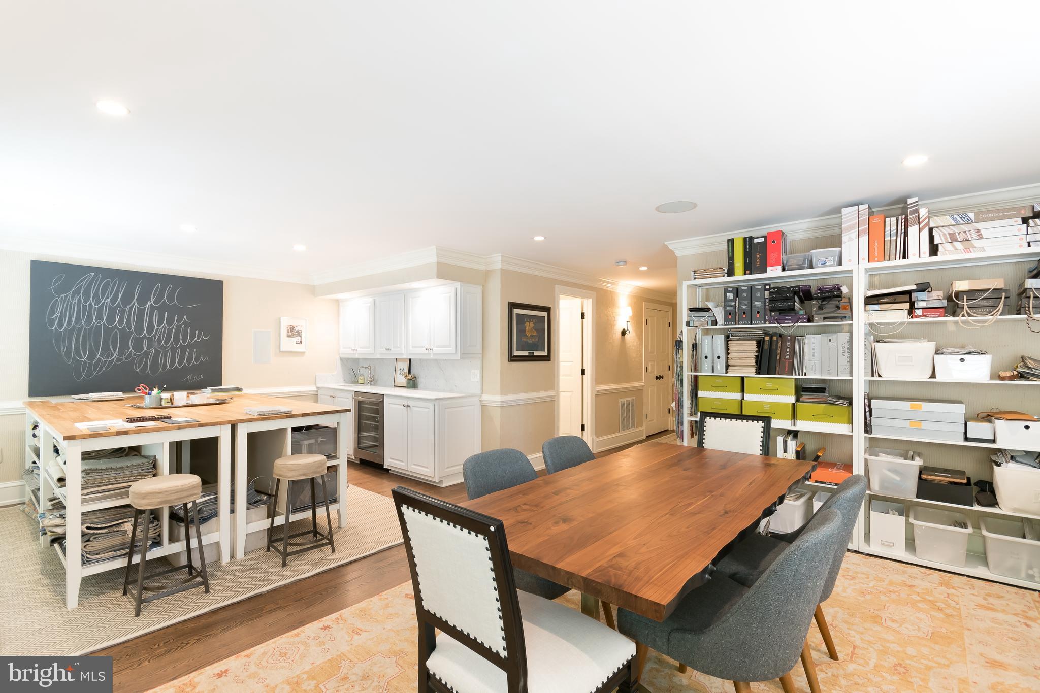 HAMPTONS OF MCLEAN - Residential