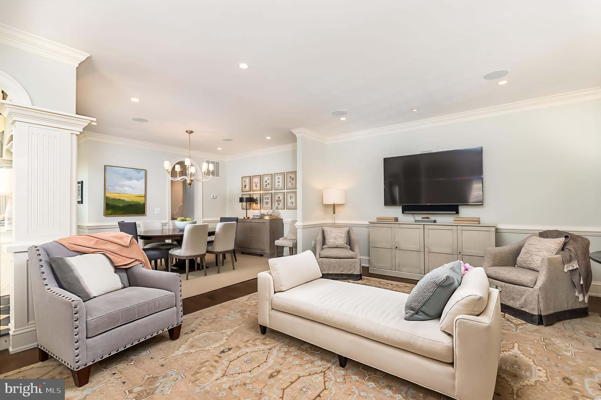 HAMPTONS OF MCLEAN - Residential