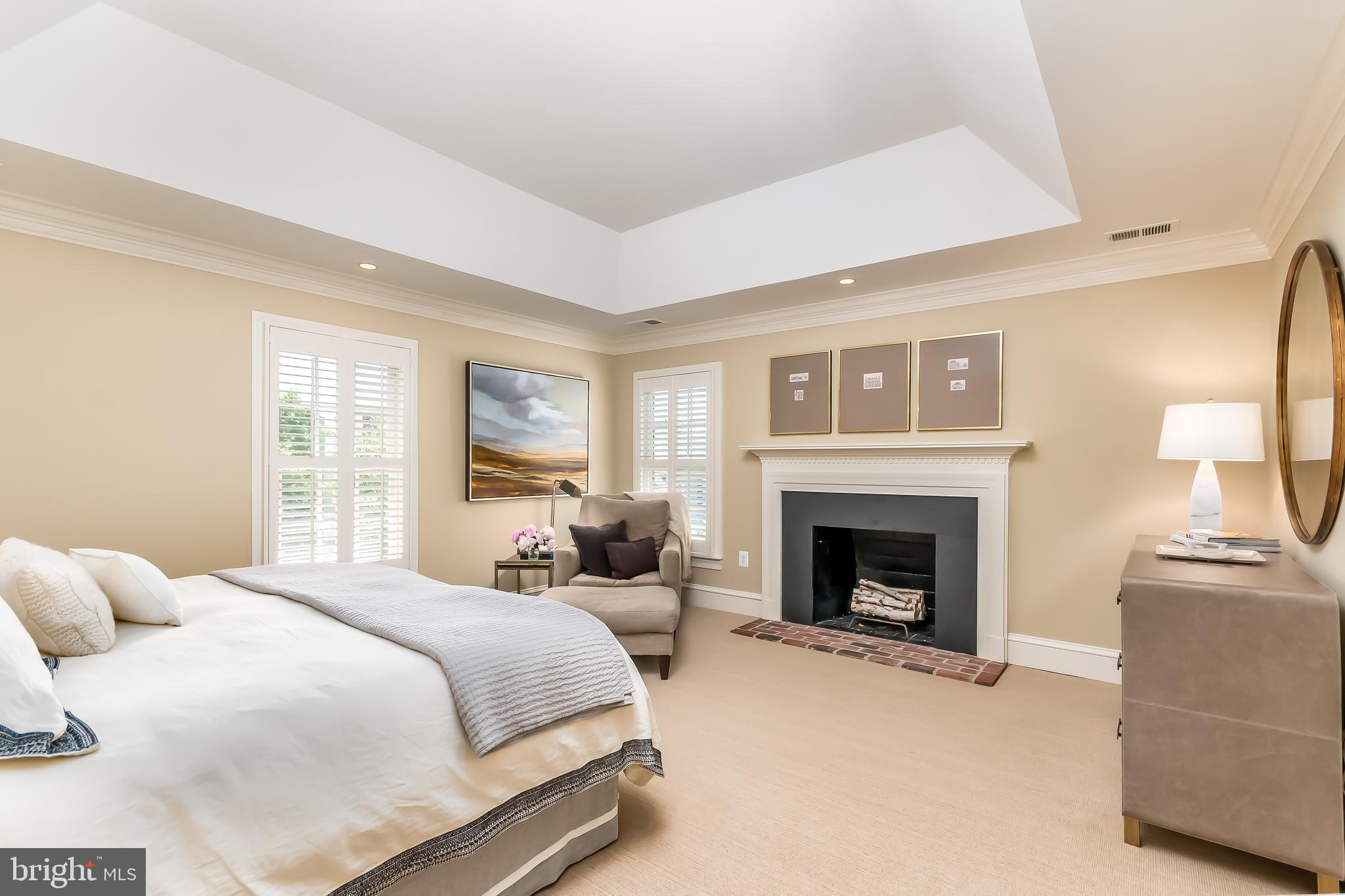 HAMPTONS OF MCLEAN - Residential