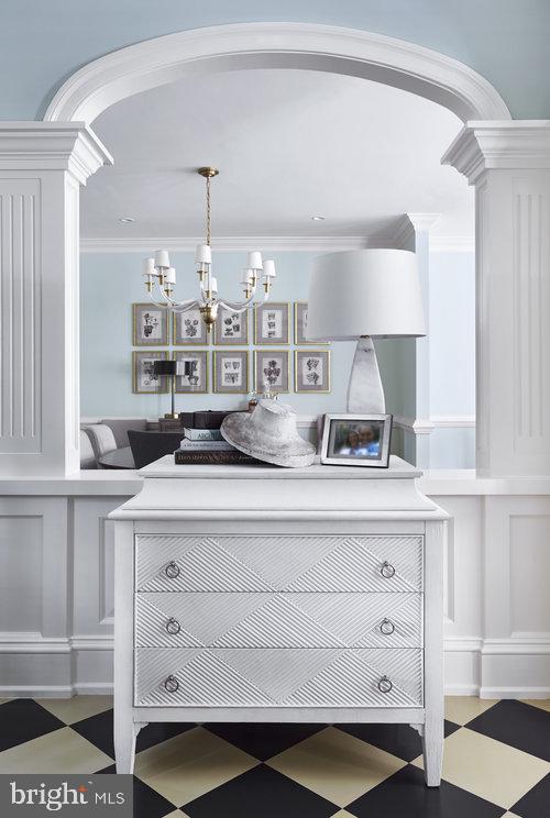 HAMPTONS OF MCLEAN - Residential