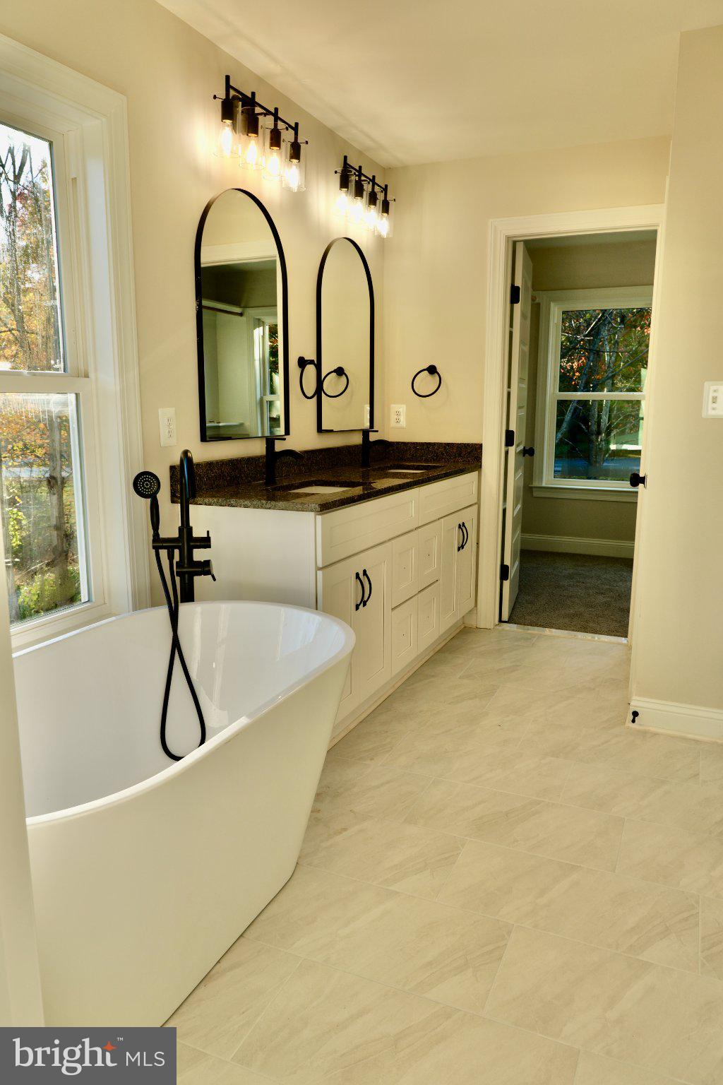 RIVER BEND - Residential