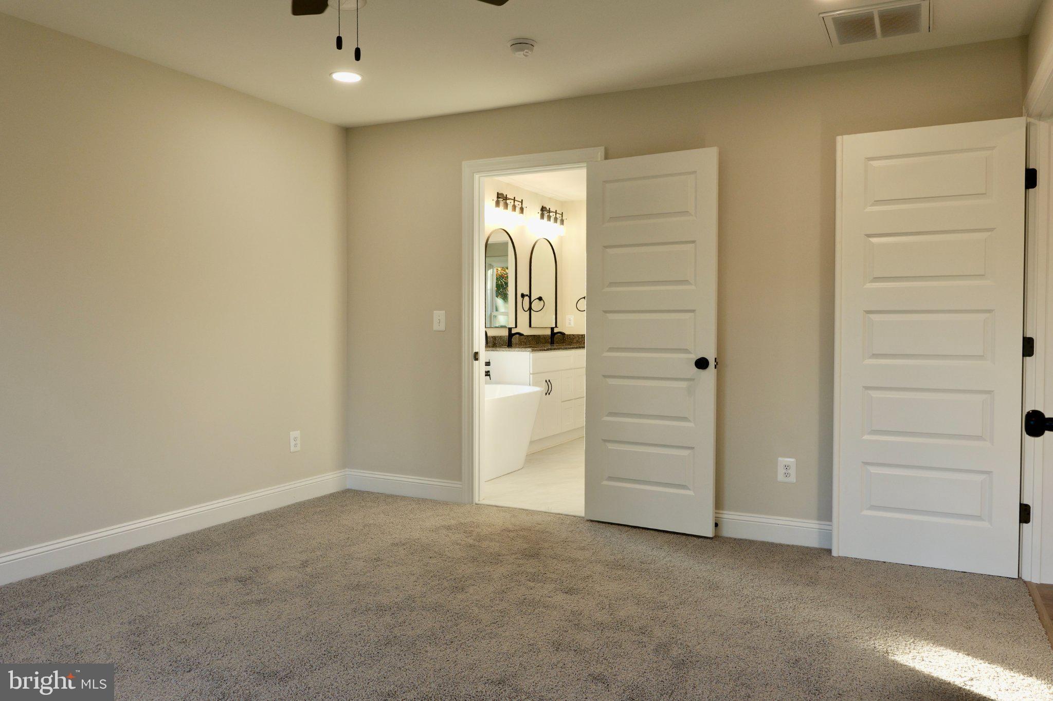 RIVER BEND - Residential