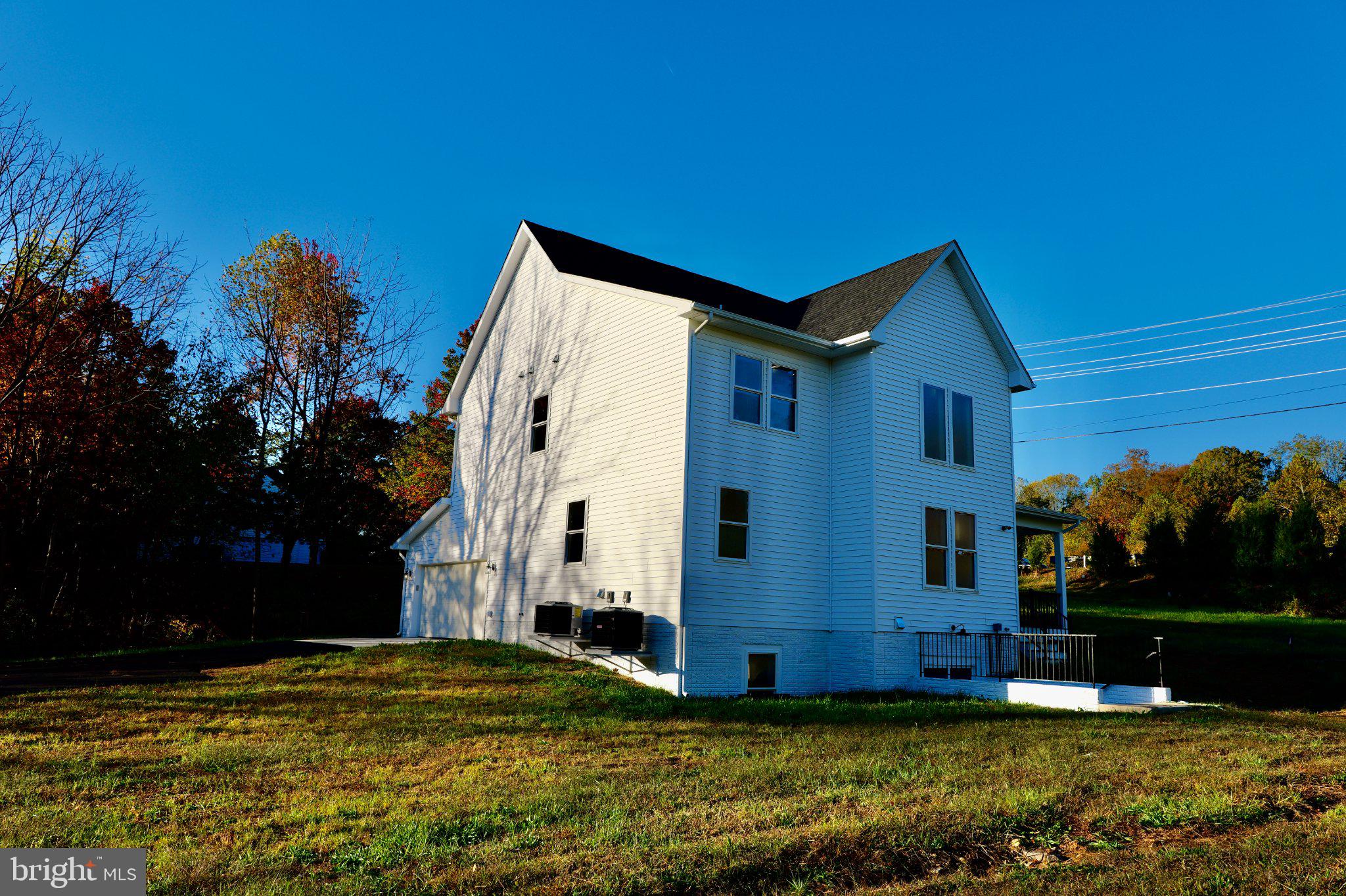 RIVER BEND - Residential