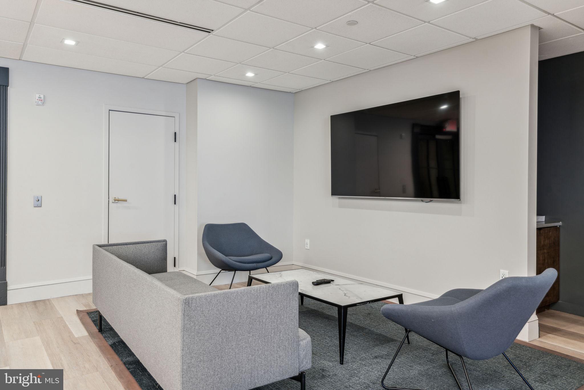 WASHINGTON SQ - Residential Lease