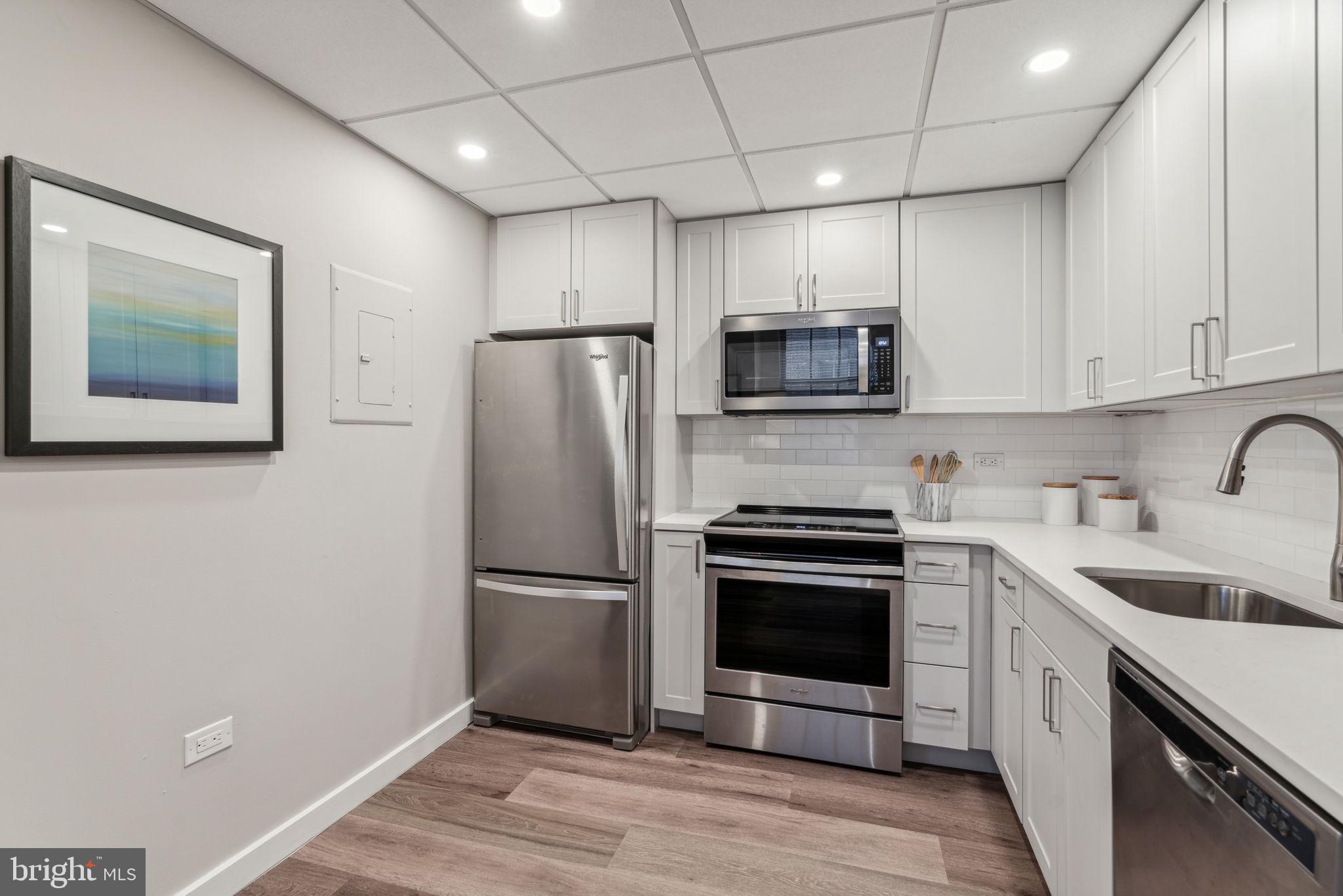 WASHINGTON SQ - Residential Lease