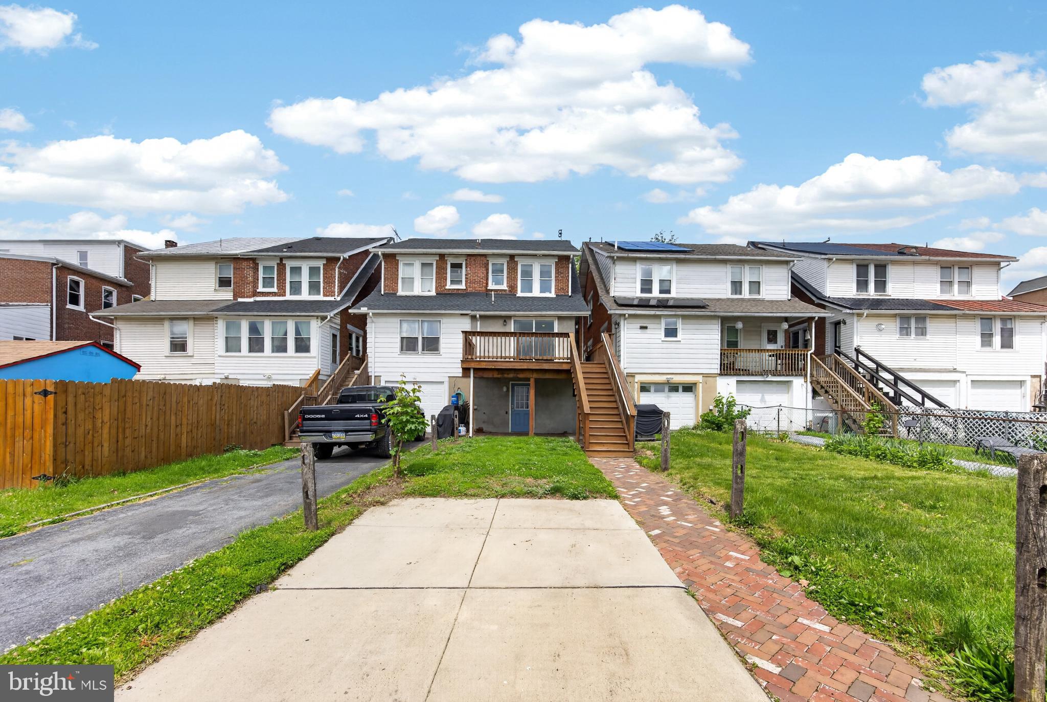 BOYERTOWN - Residential