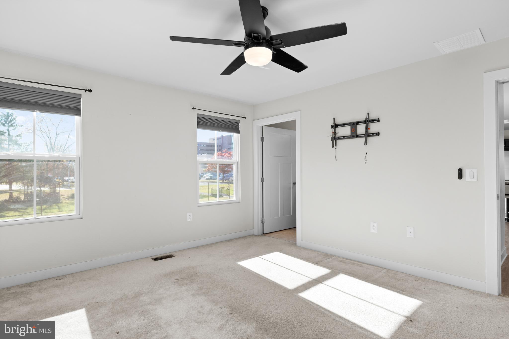 ARCADIA SPRINGS - Residential