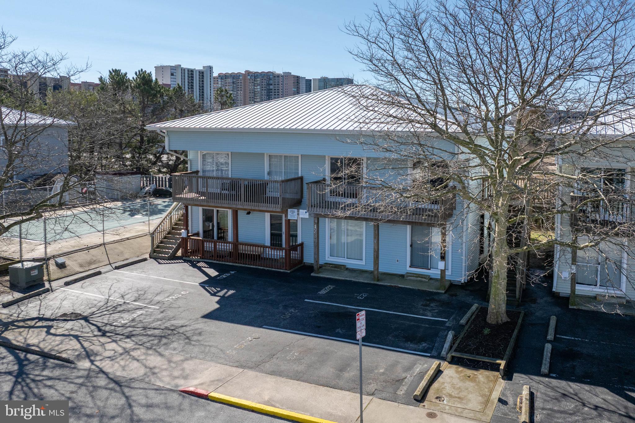 CAINE HARBOR MILE - Residential