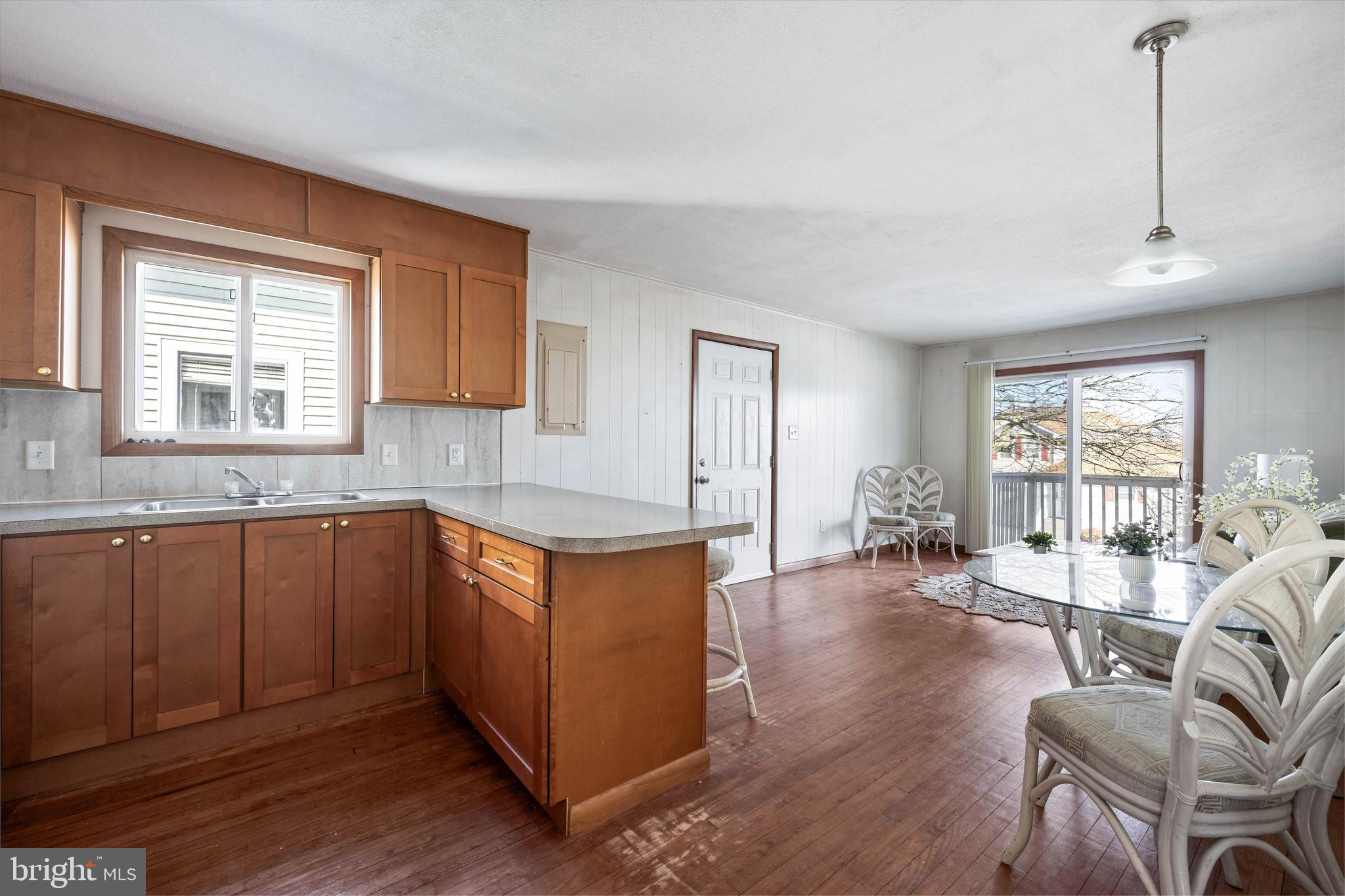 CAINE HARBOR MILE - Residential