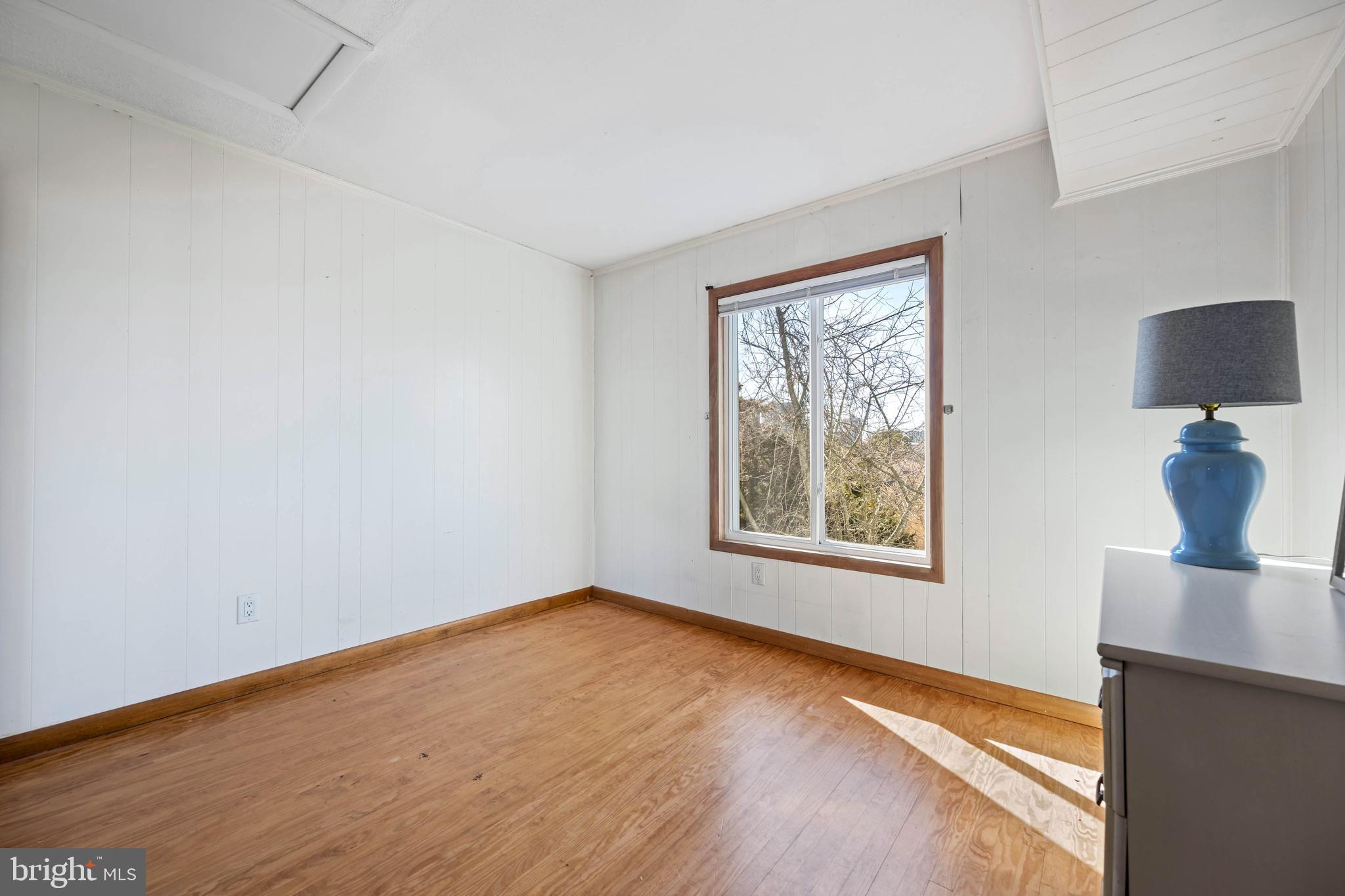 CAINE HARBOR MILE - Residential