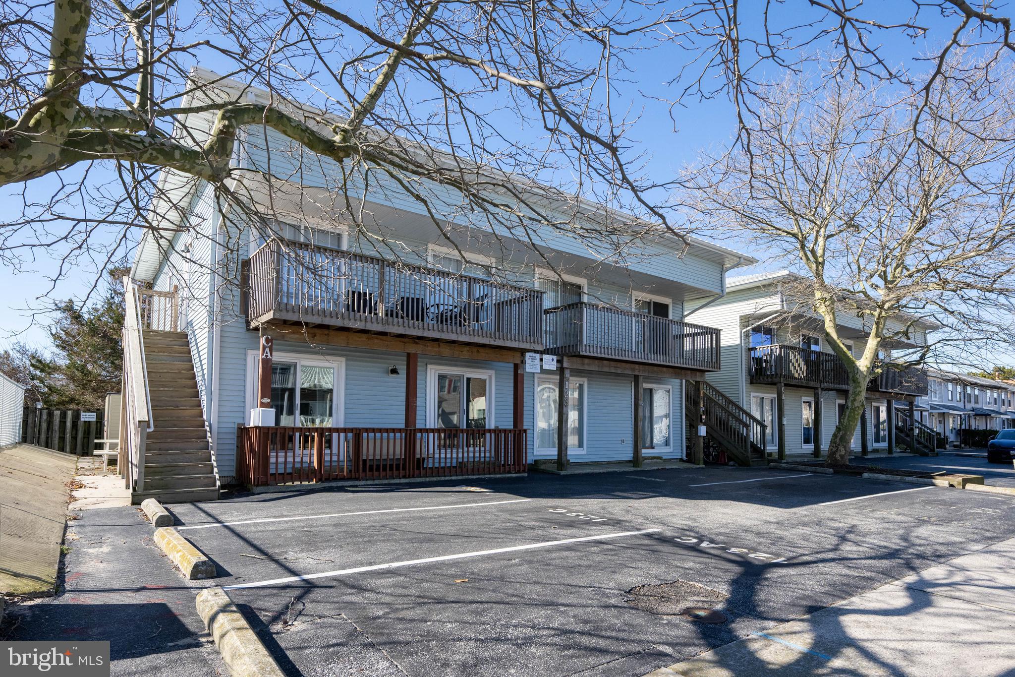 CAINE HARBOR MILE - Residential