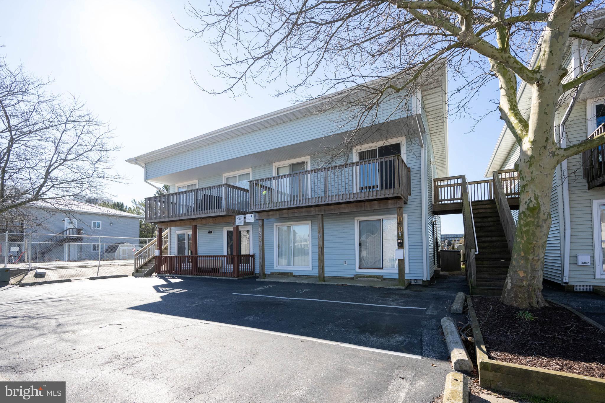 CAINE HARBOR MILE - Residential