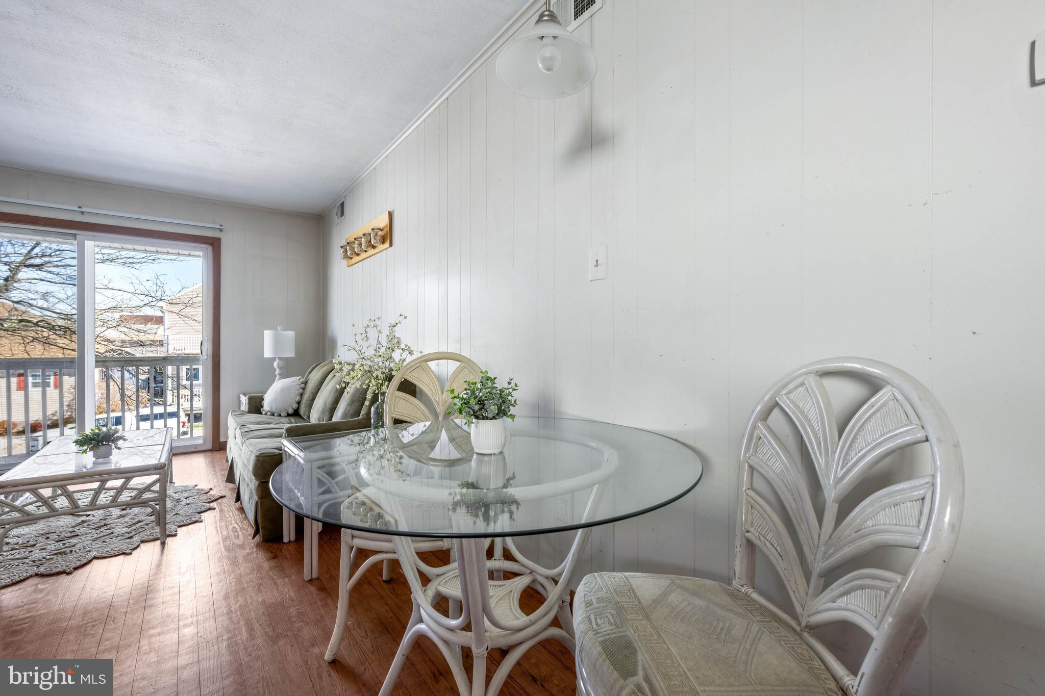 123 JAMESTOWN ROAD D