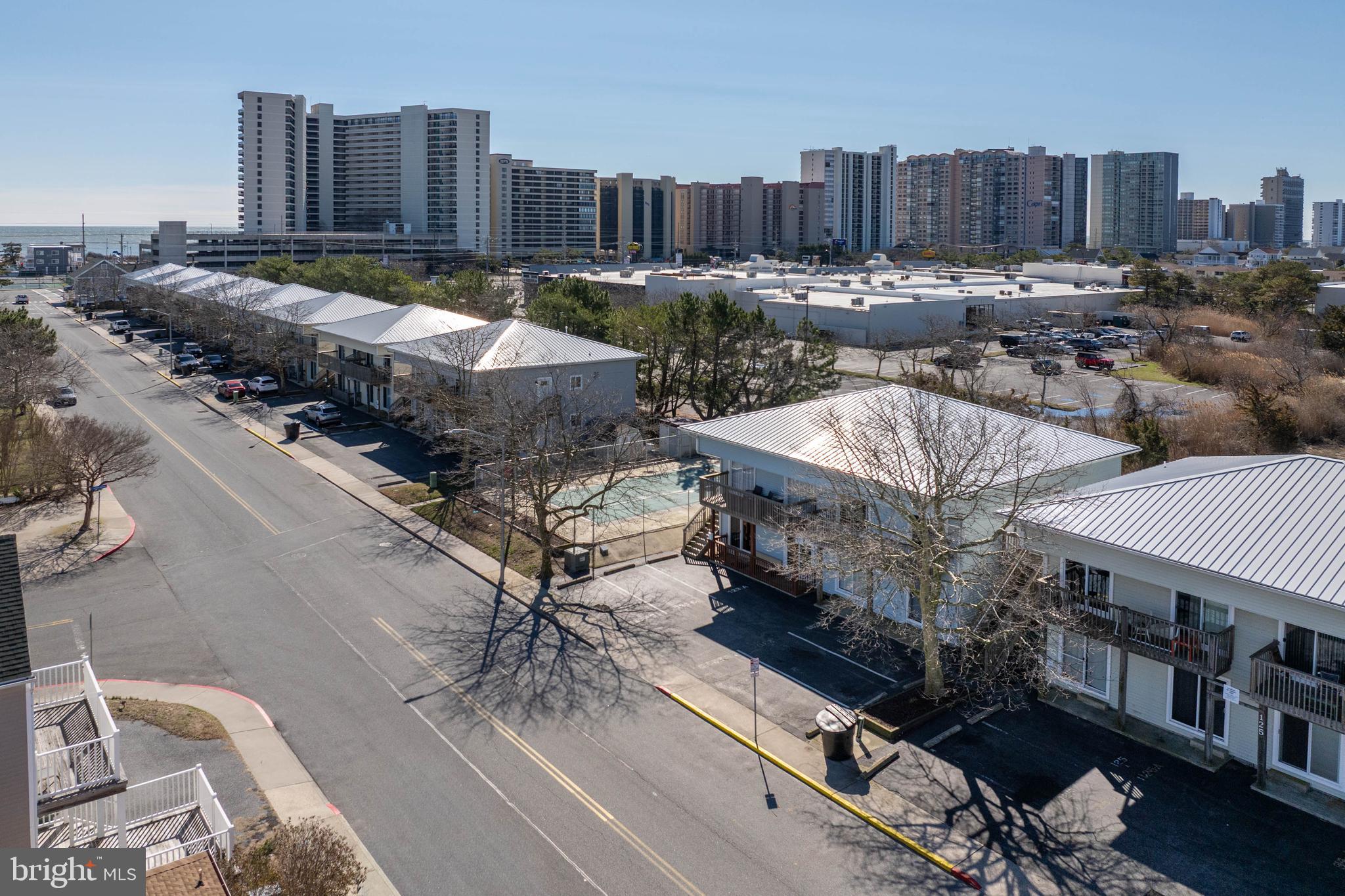 CAINE HARBOR MILE - Residential