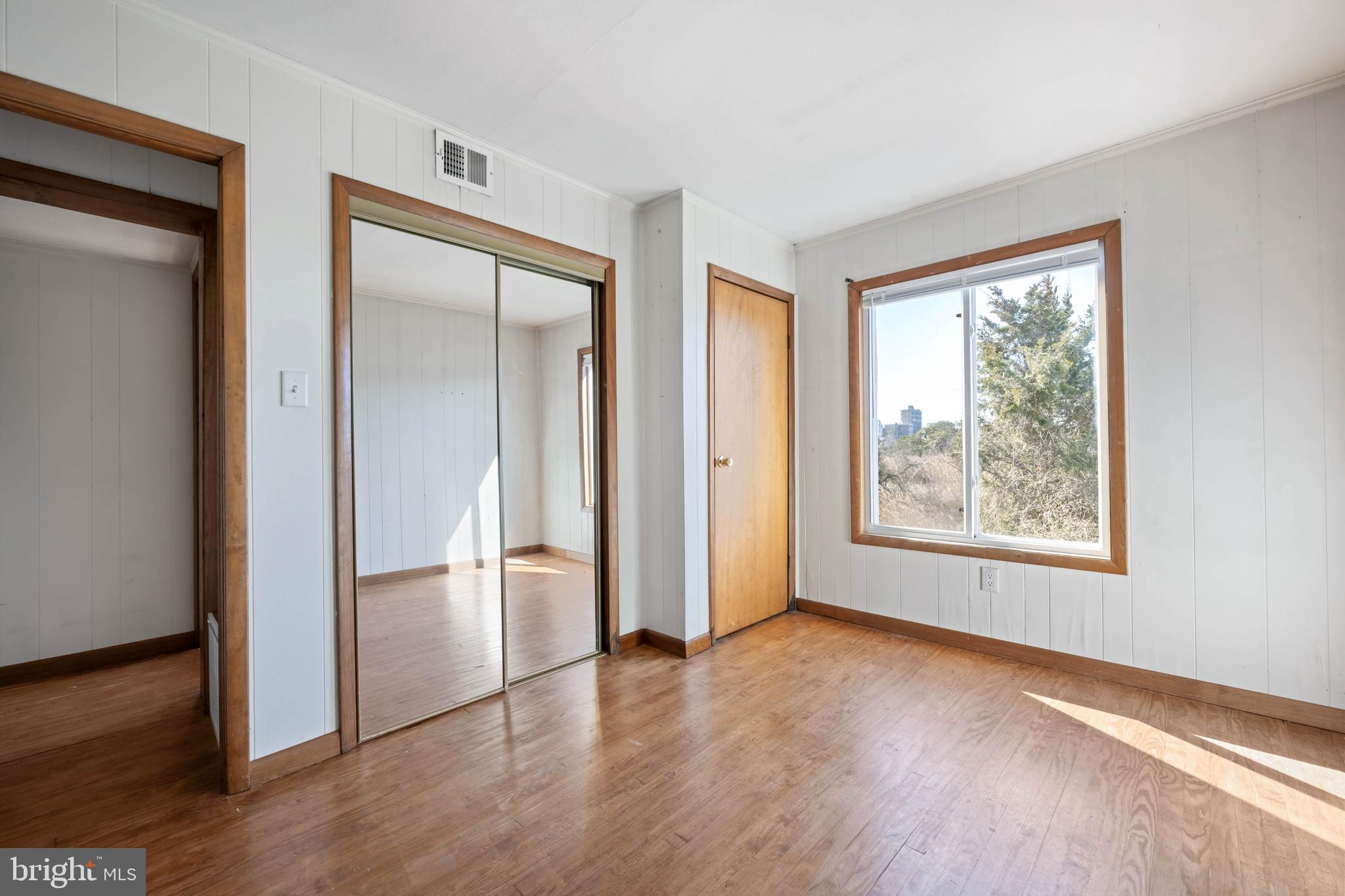 CAINE HARBOR MILE - Residential