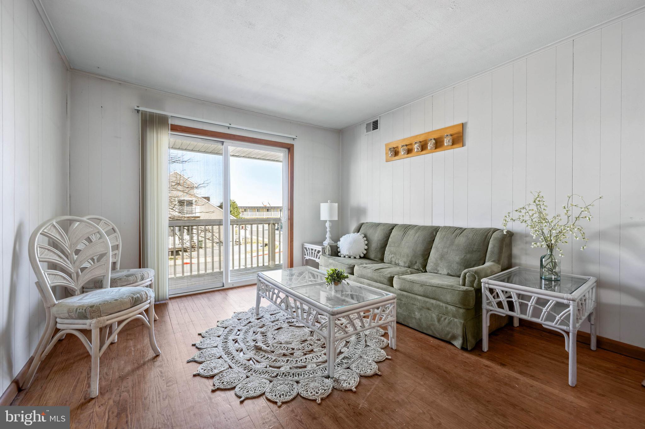 123 JAMESTOWN ROAD D