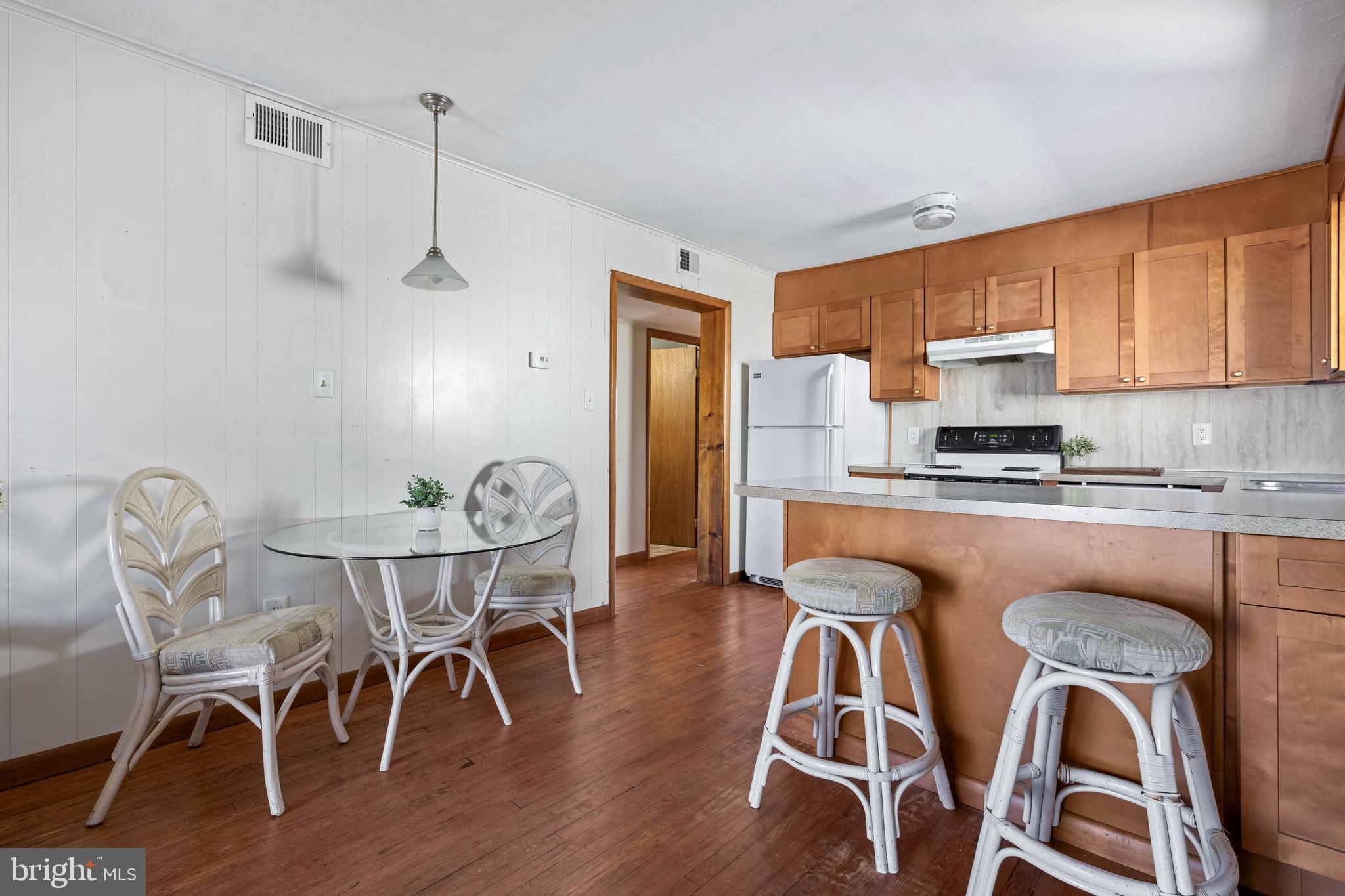 CAINE HARBOR MILE - Residential