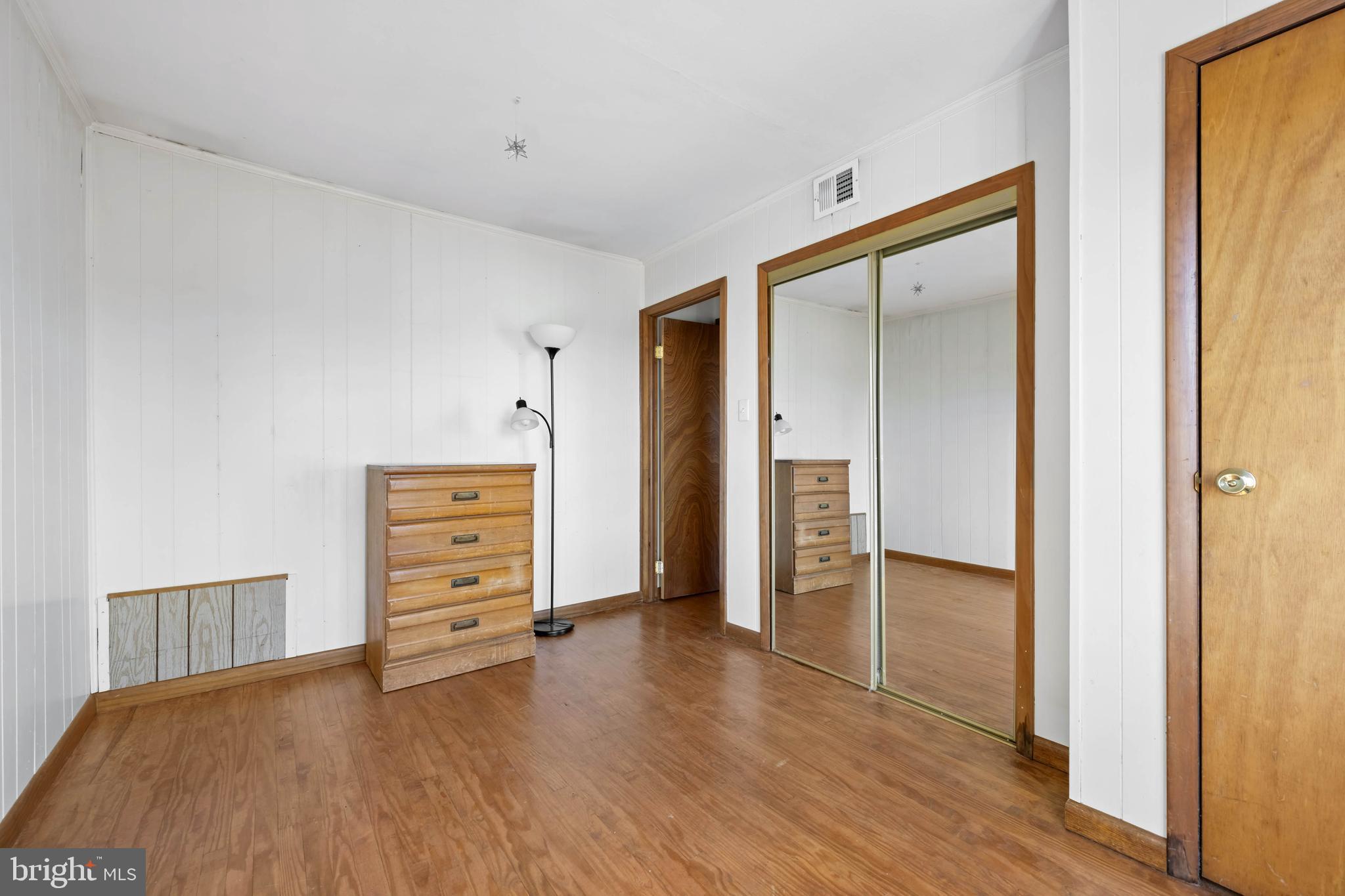 CAINE HARBOR MILE - Residential