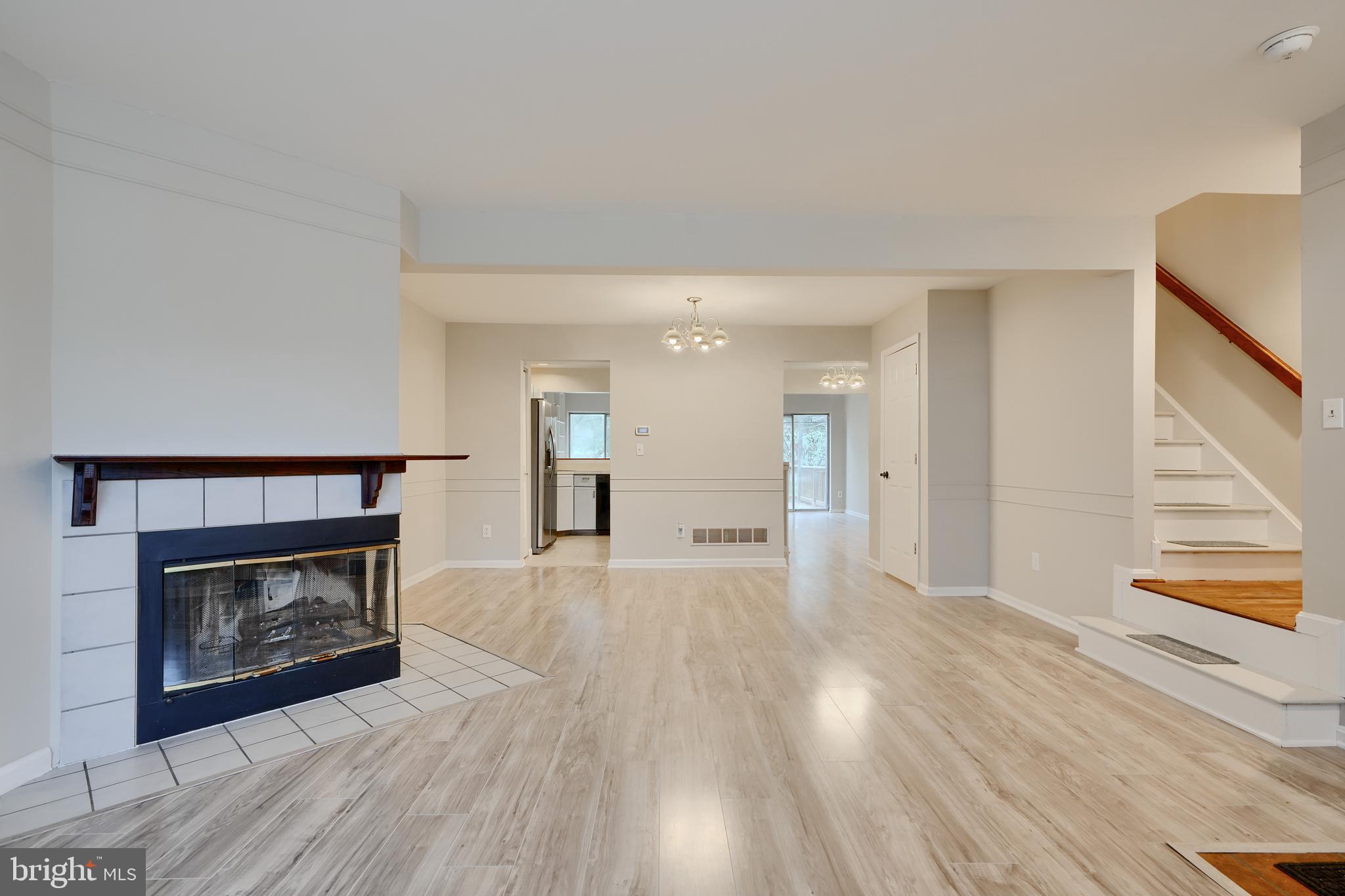 MAJORS CHOICE - Residential Lease