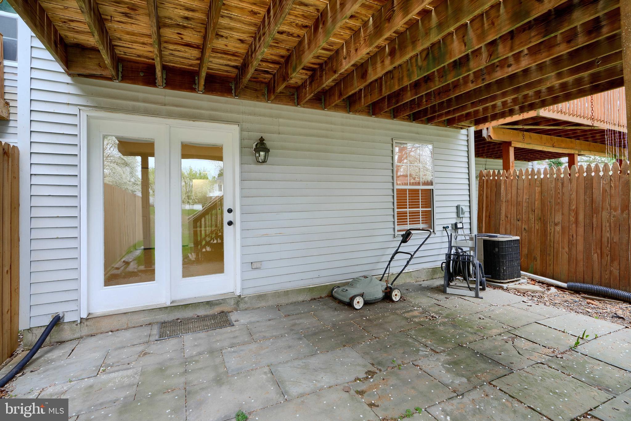 MAJORS CHOICE - Residential Lease