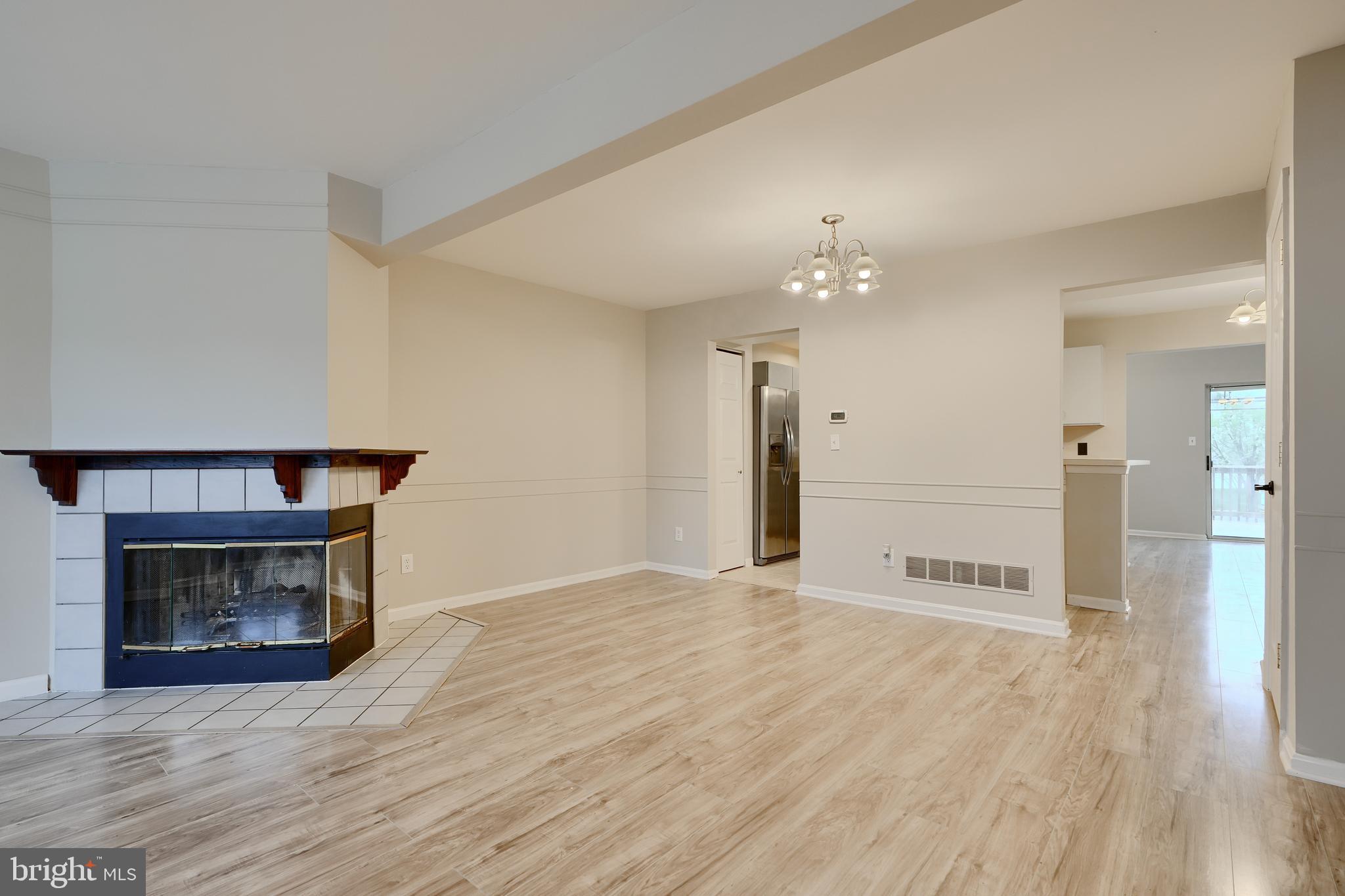 MAJORS CHOICE - Residential Lease