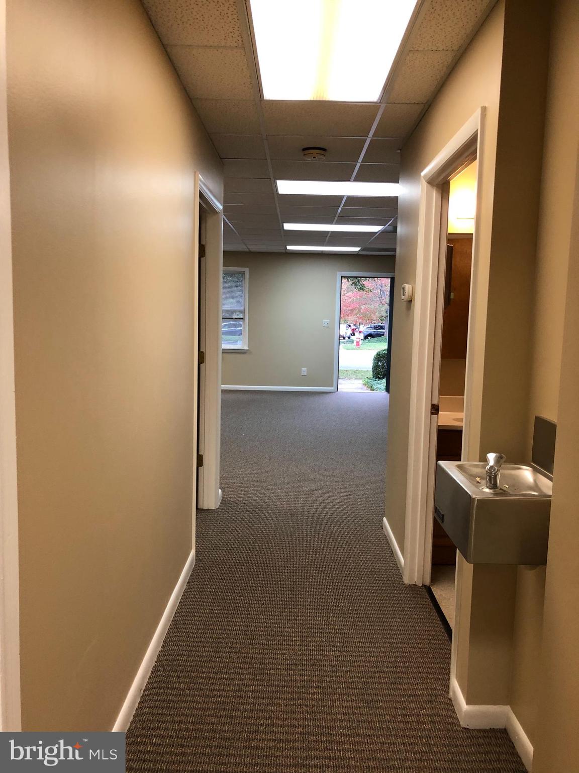 FAIRFAX TOWNE OFFICE PARK - Commercial Lease