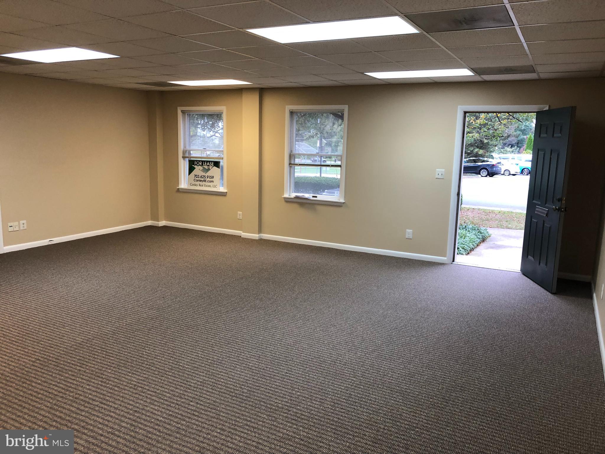 FAIRFAX TOWNE OFFICE PARK - Commercial Lease