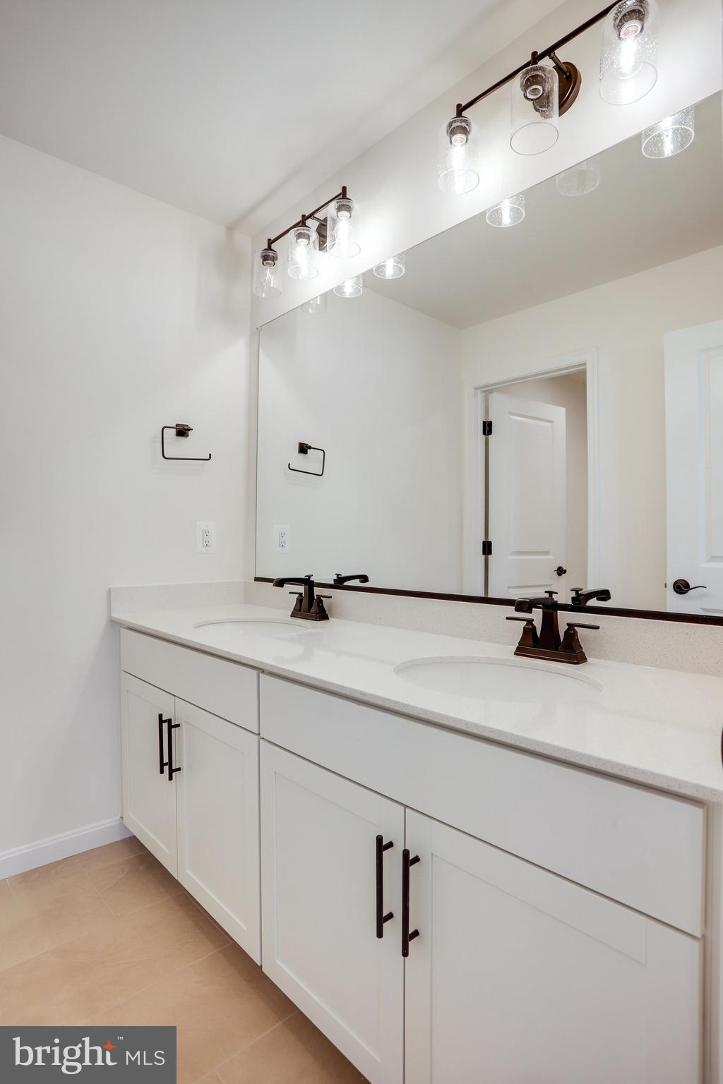 VINCENT ESTATES - Residential