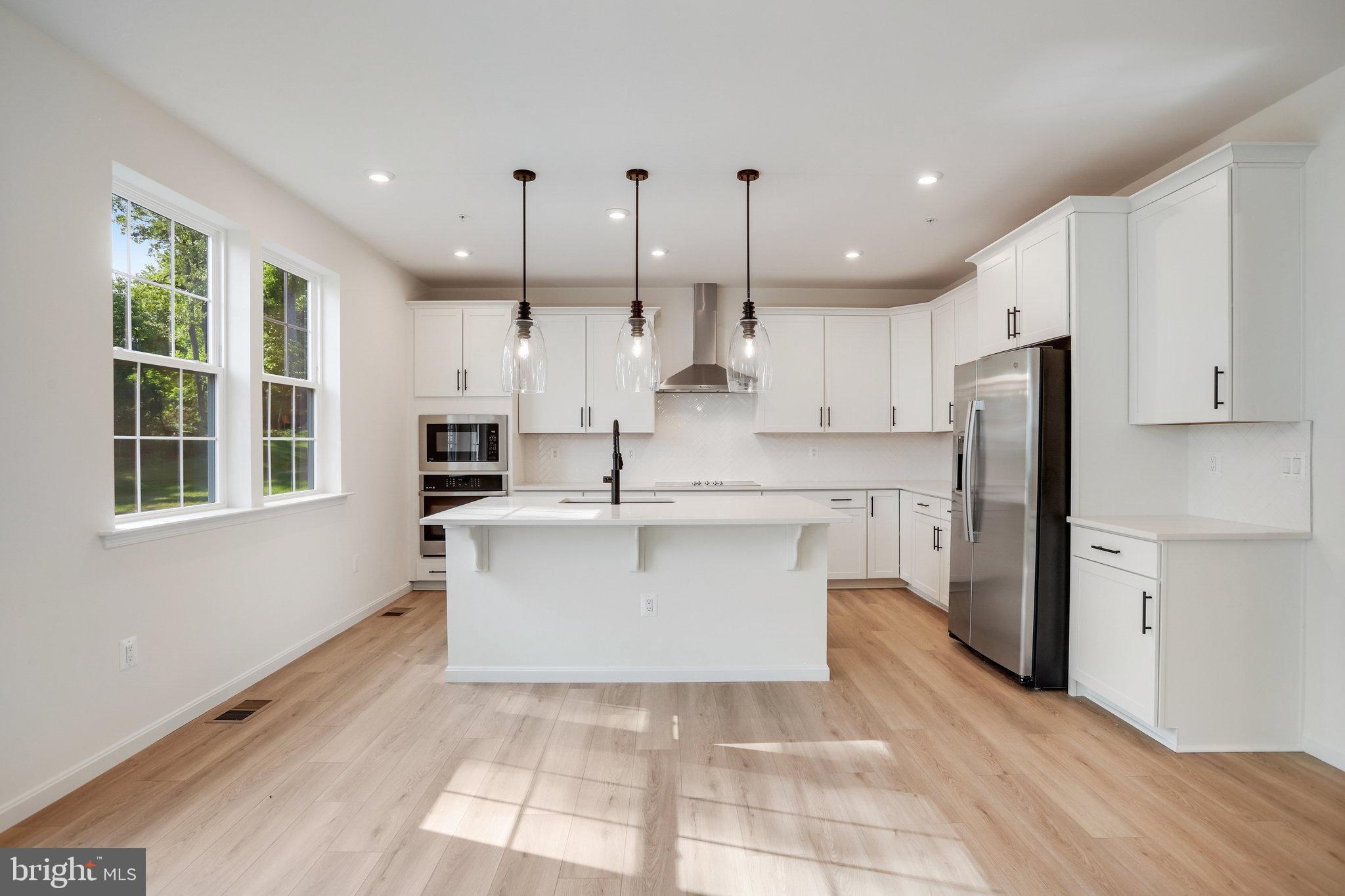 VINCENT ESTATES - Residential